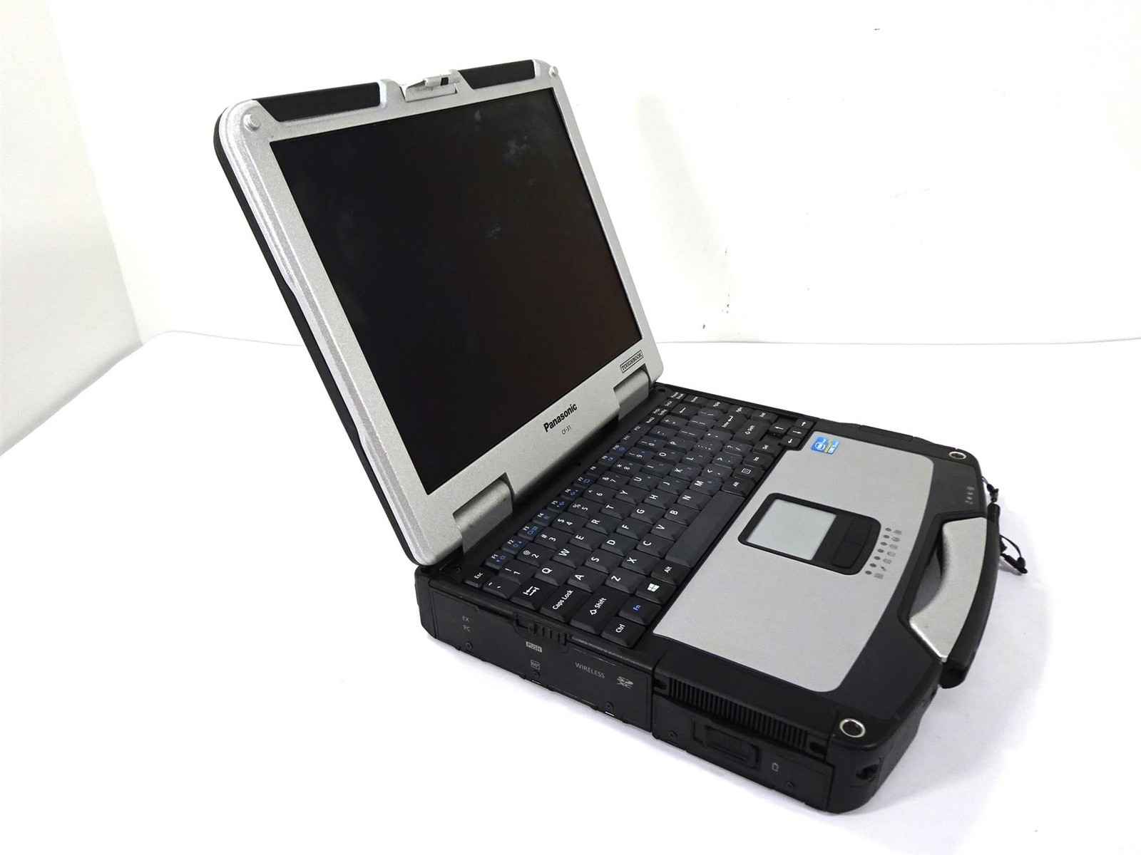 Panasonic CF-31 Core i5-3340M 2.7GHz 8GB DDR3 – No HDD – Usage : 90 Hours