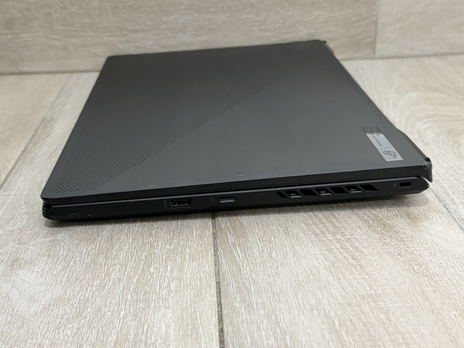 Asus ROG Zephyrus M16 GU603Z 16″ Core i9-12900H 8 GB RAM 512GB NVMe SSD RTX 3070