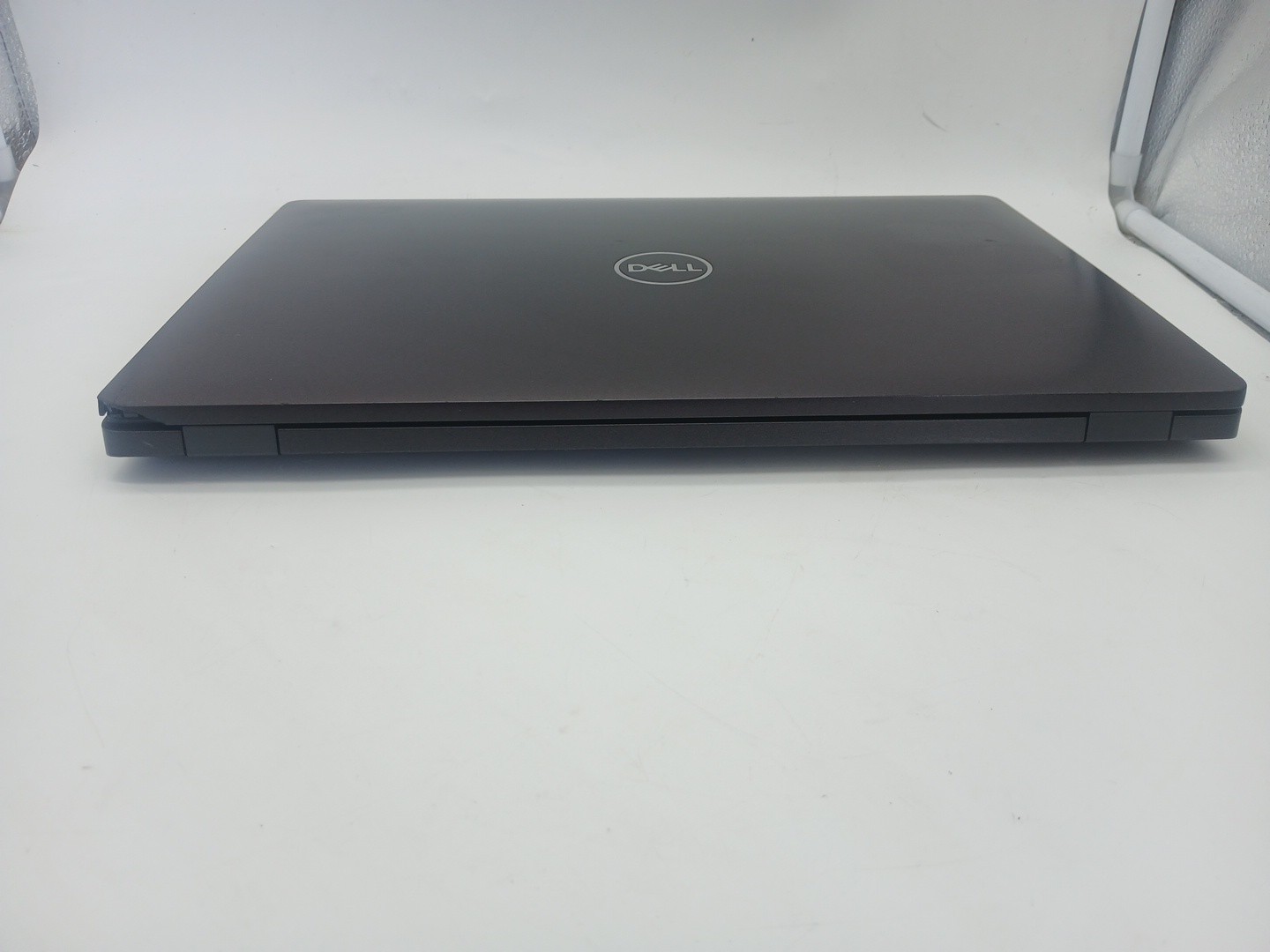 Dell Precision 3541 15.6″ Intel i7-9750H 16GB RAM 256GB SSD Quadro P620 WIn 11P