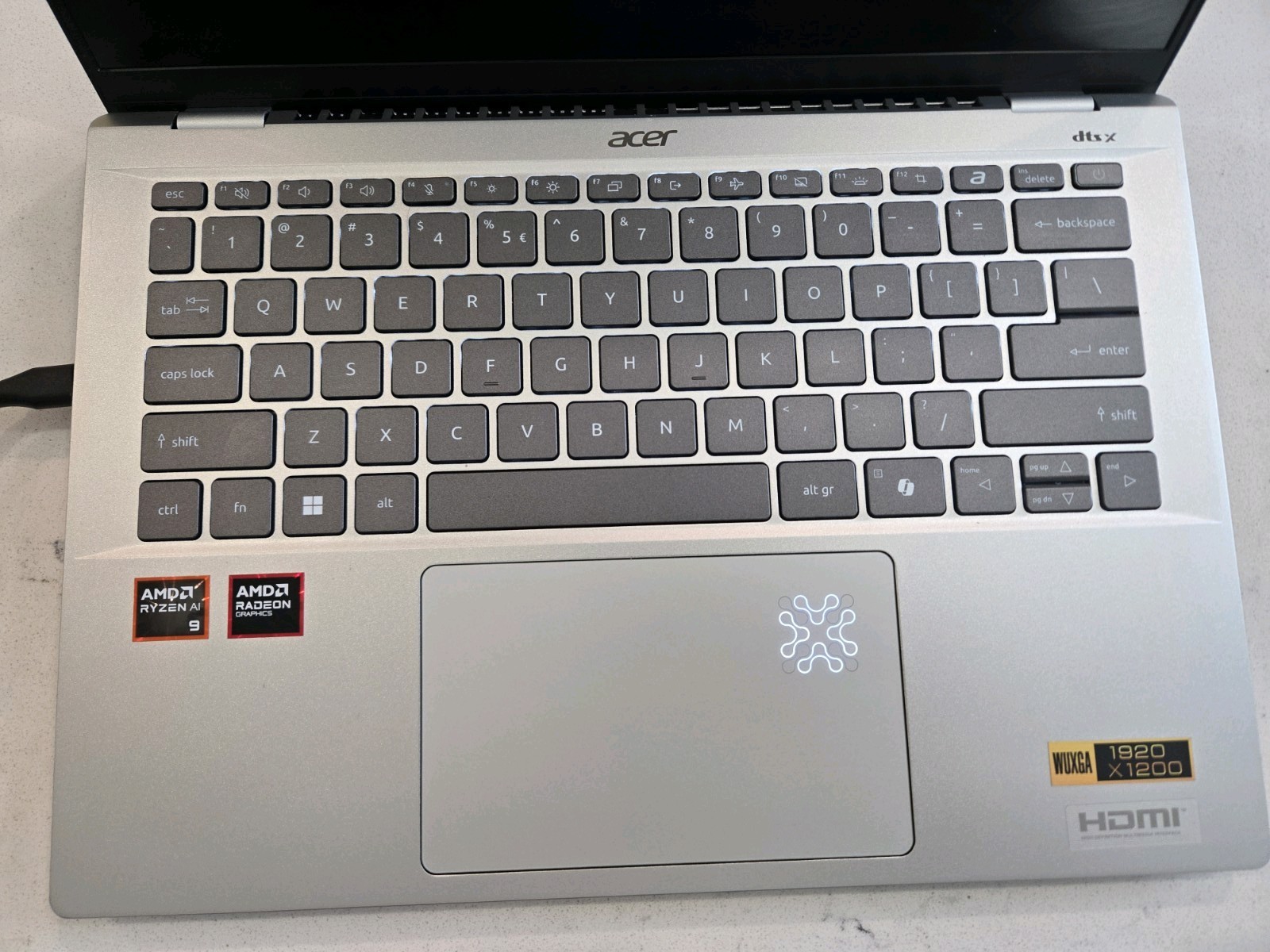 Acer Swift 14 +AI | AMD Ryzen AI 365 Radeon 880M Touchscreen 32GB 7500 ddr5 2TB