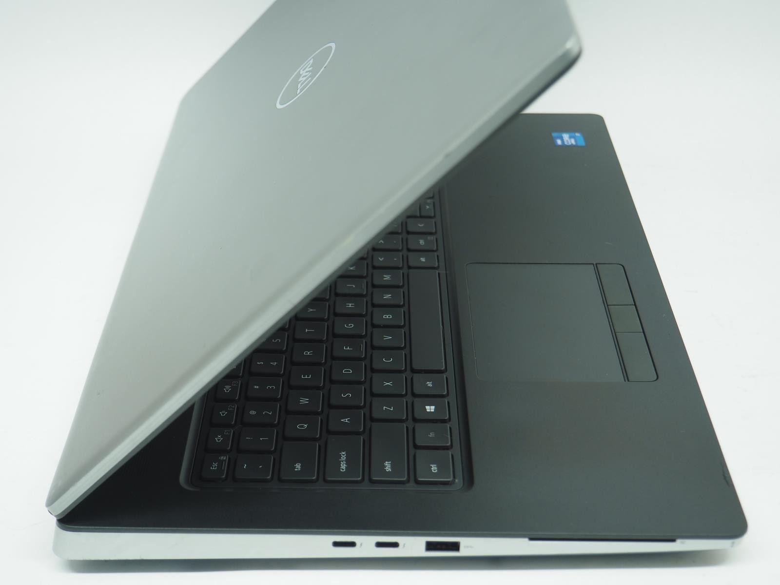 DELL PRECISION 7760 17.2″ Intel Core i7-11850H 2.50GHz 64GB RAM 1TB NVMe Grade B