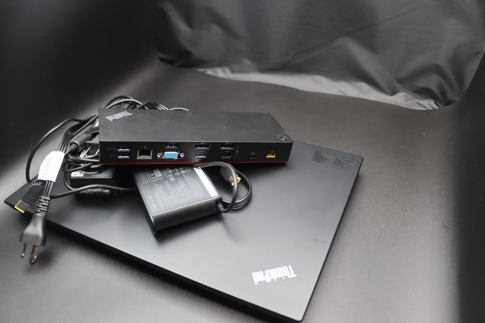 LENOVO THINKPAD P15V GEN 2 i7-11800H@ 2.30GHz 32GB RAM 512GB W11P + Dock Station