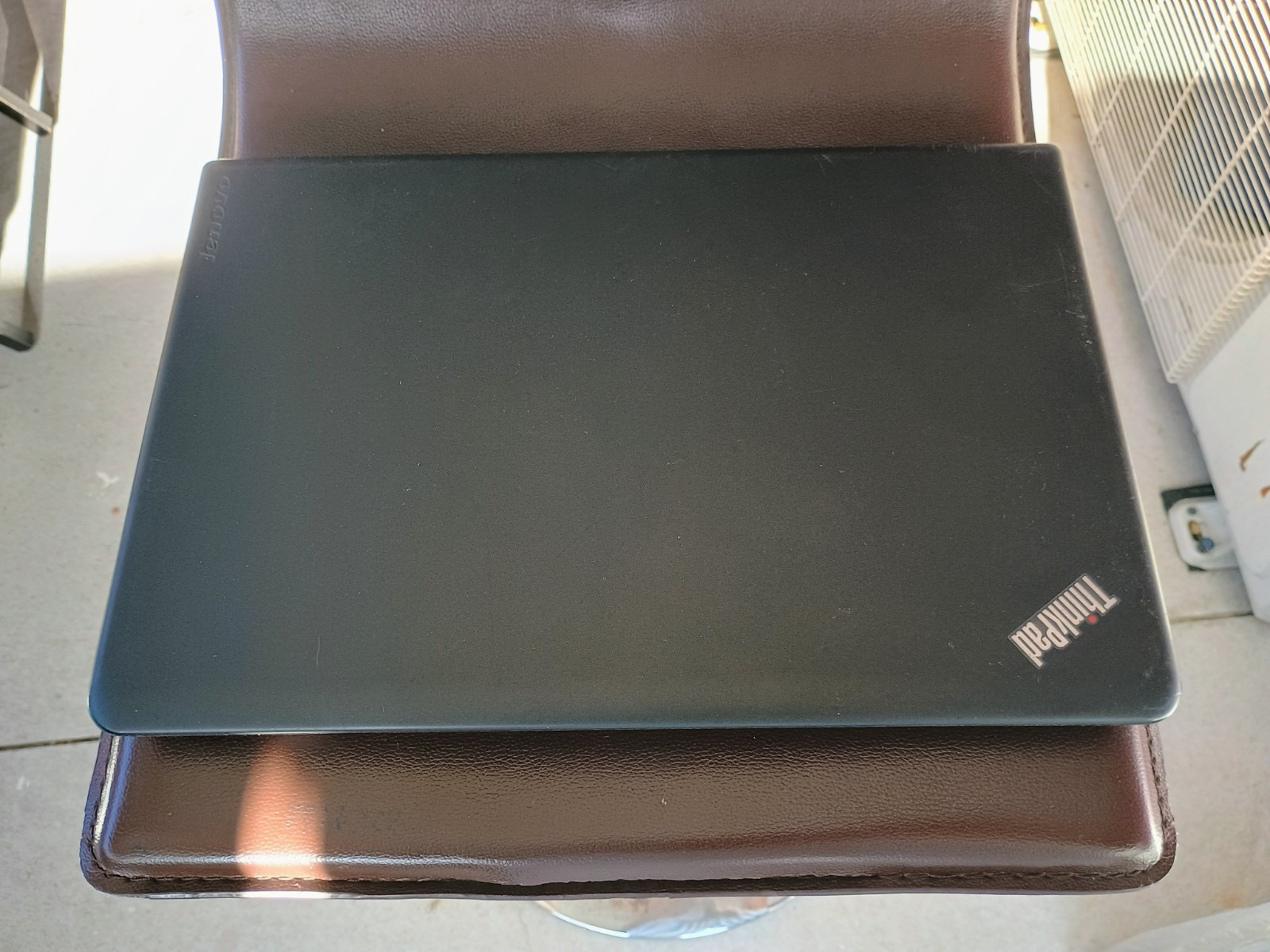 Lenovo ThinkPad E555 AMD A6 4GB RAM No HDD 15.6″ – FOR PARTS