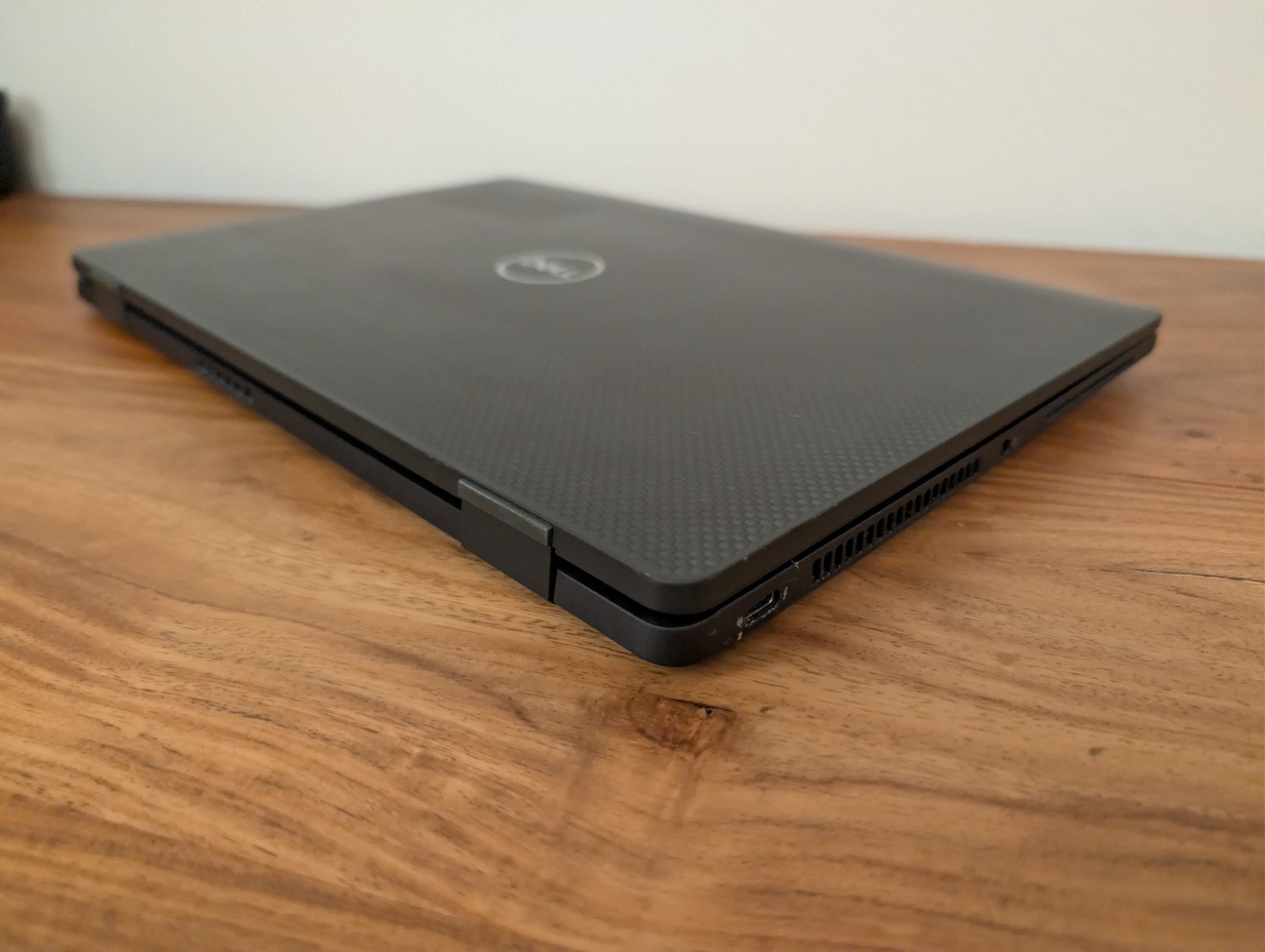 Dell Latitude 7420 14″ (Intel Core i7-1185G7, 16GB RAM, 512GB SSD)