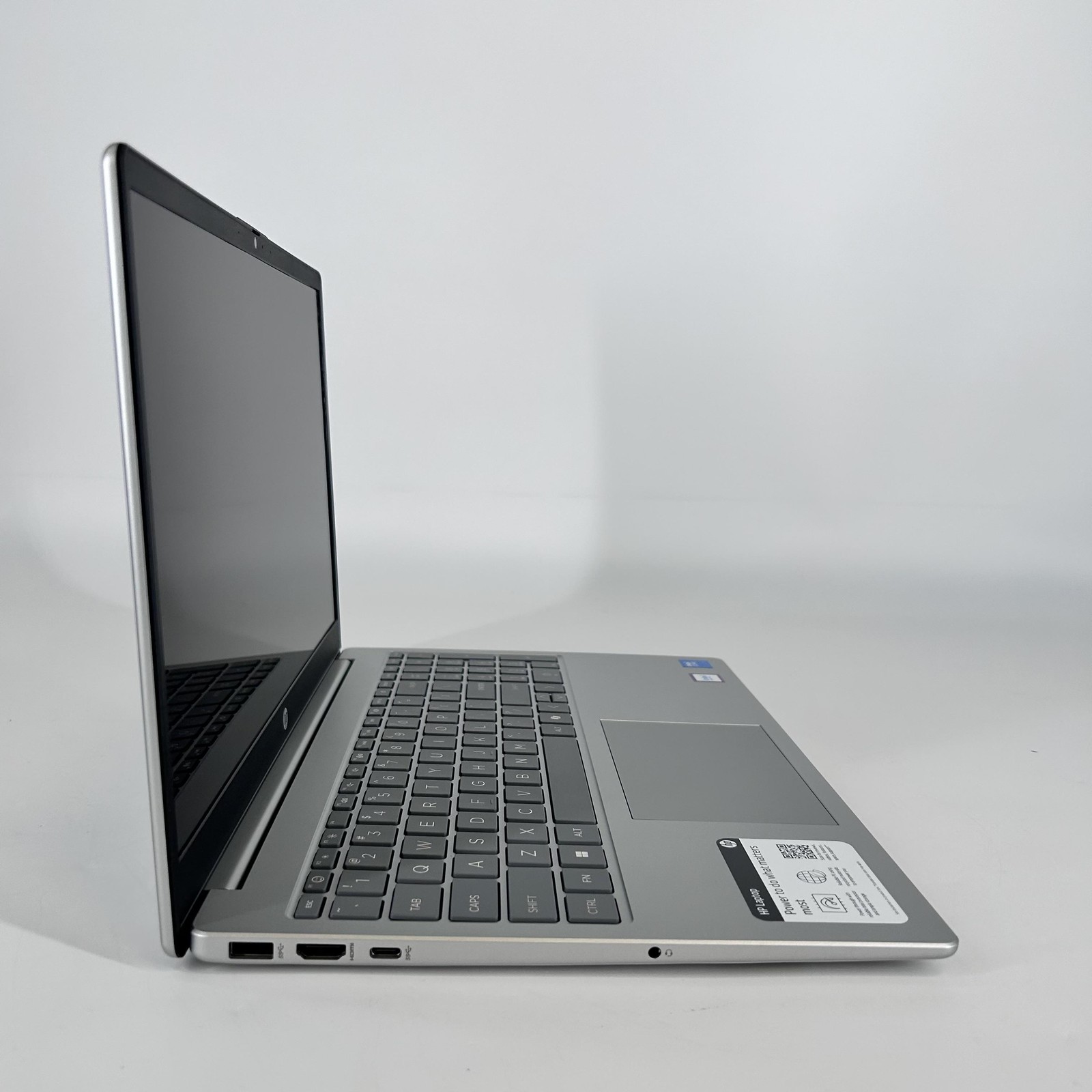 HP Laptop 15-fd0127dx FHD TOUCH 1.8 GHz Core 7 150U 16GB 512GB SSD Excellent