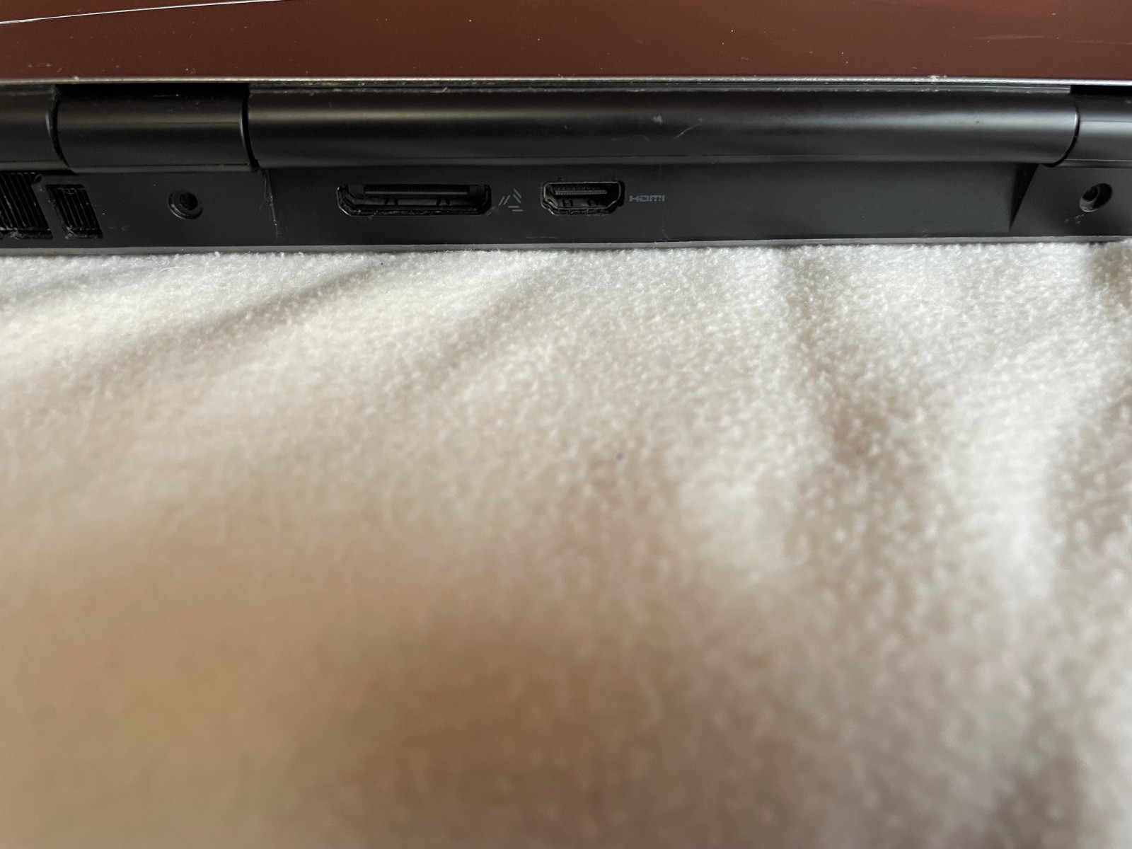 Alienware 17 R3 Gaming Laptop i7-6700HQ 2.60GHz GTX 970M 8GB RAM 1TB HDD
