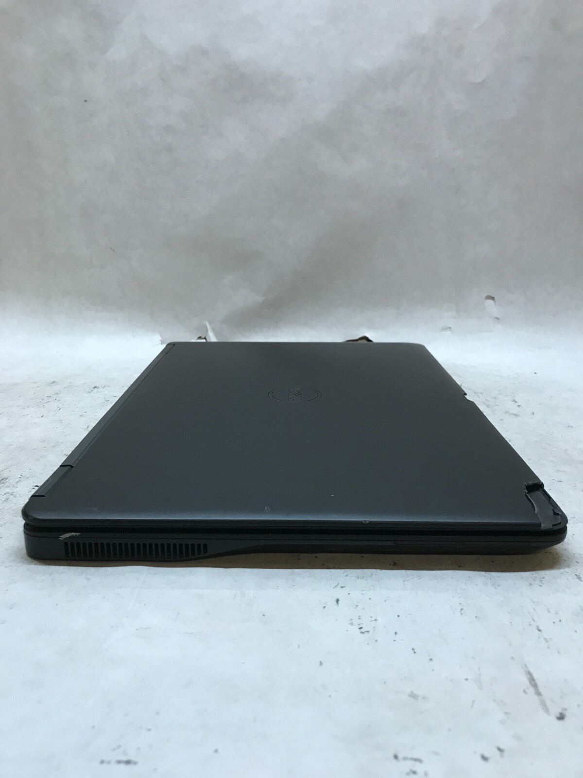 Dell Latitude E7450 14″ Laptop Intel i5-5300U 2.3GHz 4GB RAM NO HDD/OS Chips -DW
