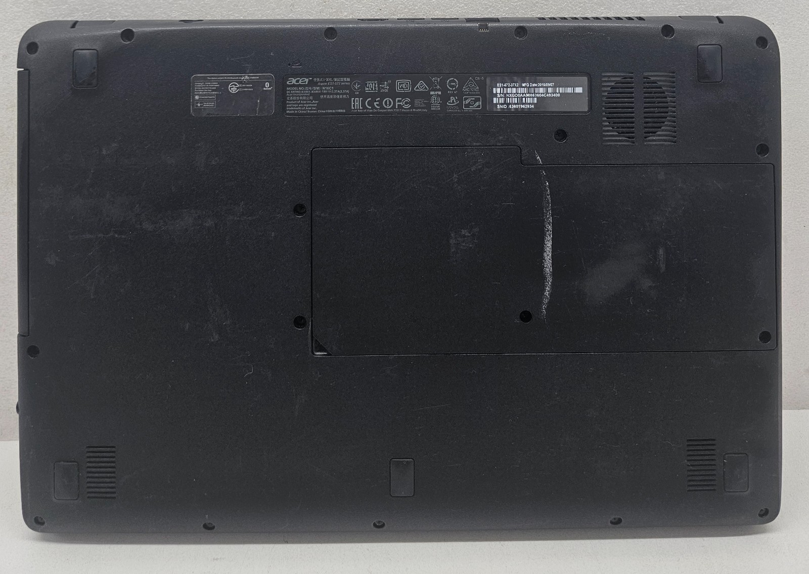 Acer Aspire ES 15 ES1-572-37X2 Laptop Intel Core i3-6100U 4GB Ram NO HD/OS (FL)