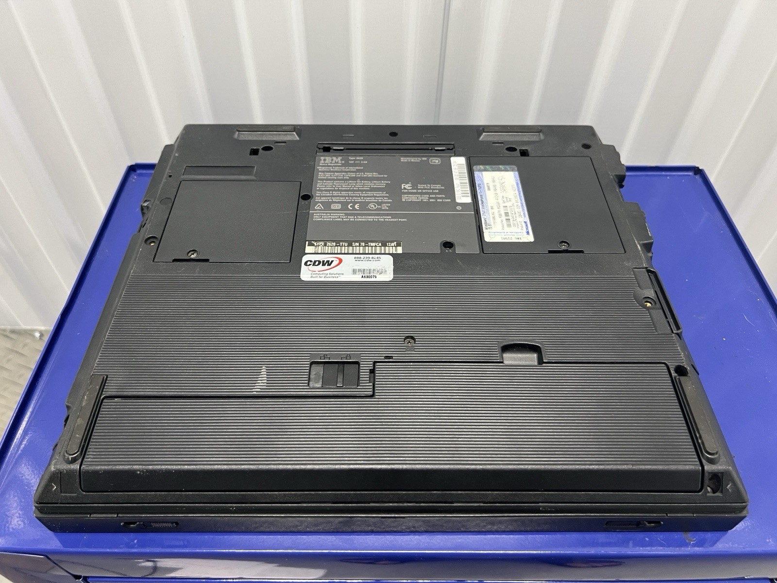 IBM ThinkPad A22M 15″ Laptop Intel Pentium III 256mb 40GB HDD Working