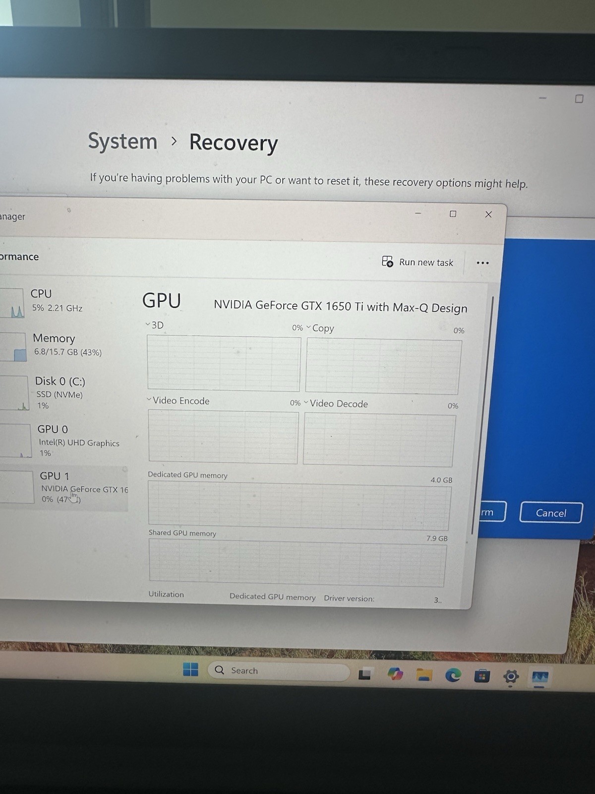 Lenovo ThinkPad X1 Extreme Gen 3 i7-10850H 16GB 256GB SSD GTX 1650 Ti WIN11P