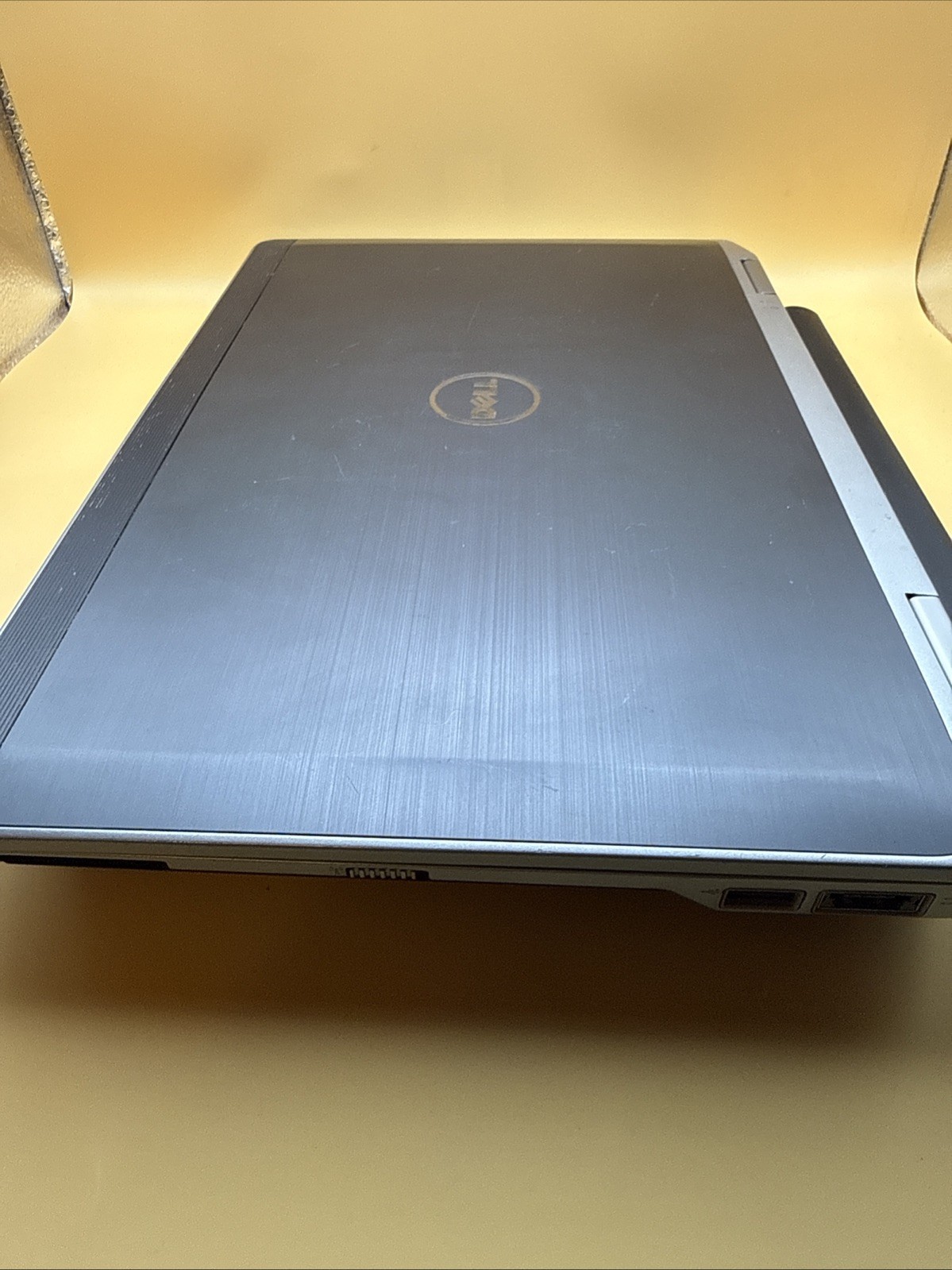 DELL LATITUDE E6320 Laptop w/ Intel Core i5-2520M 2.50 GHZ + 8 GB Parts Only