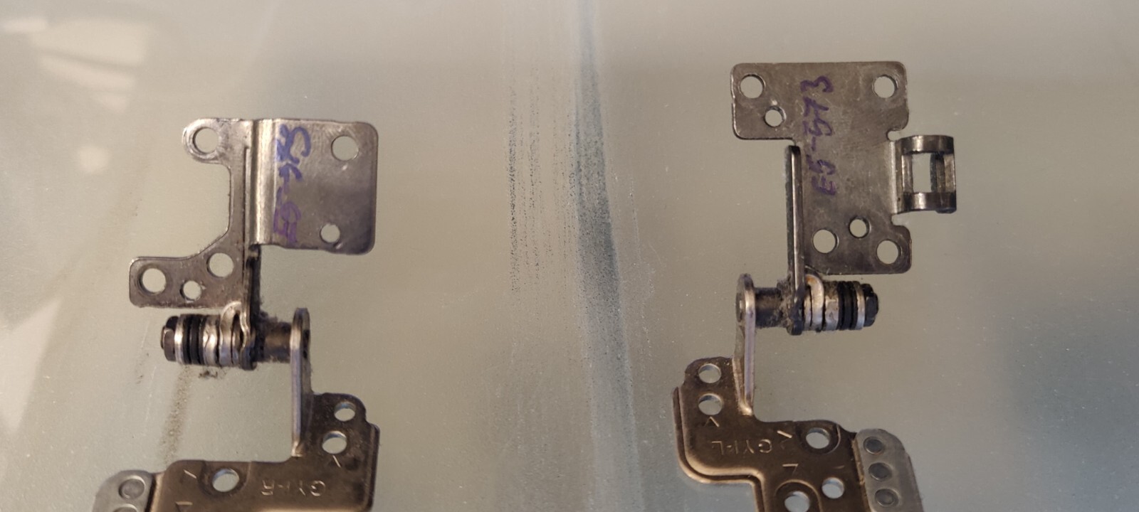 ACER E5-574 E5-522 E5-532 F5-571 E5-573 CERNIERE HINGES FBZRT005010 FBZRT004010