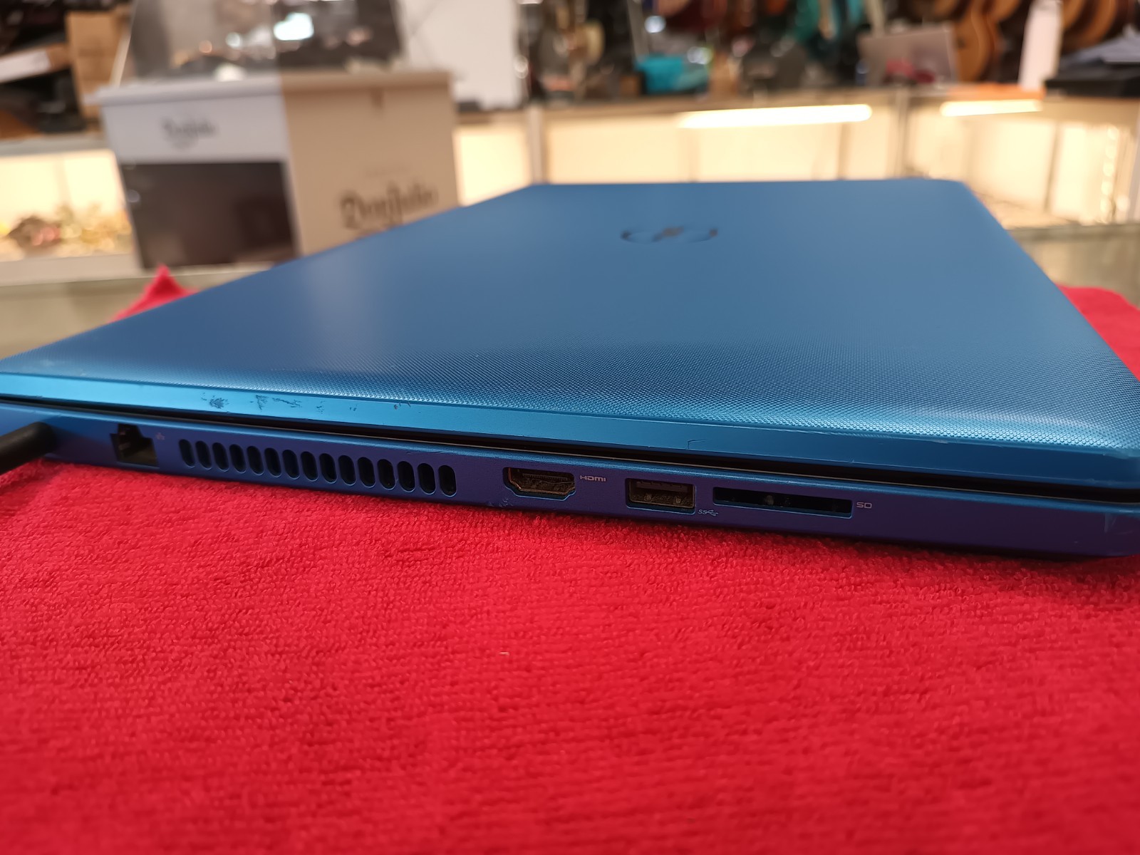 17.3″ Dell P28E INSPIRON 17 Laptop AMD A8-7410 2.20GHz 8GB RAM 1TB Laptop AS-IS!