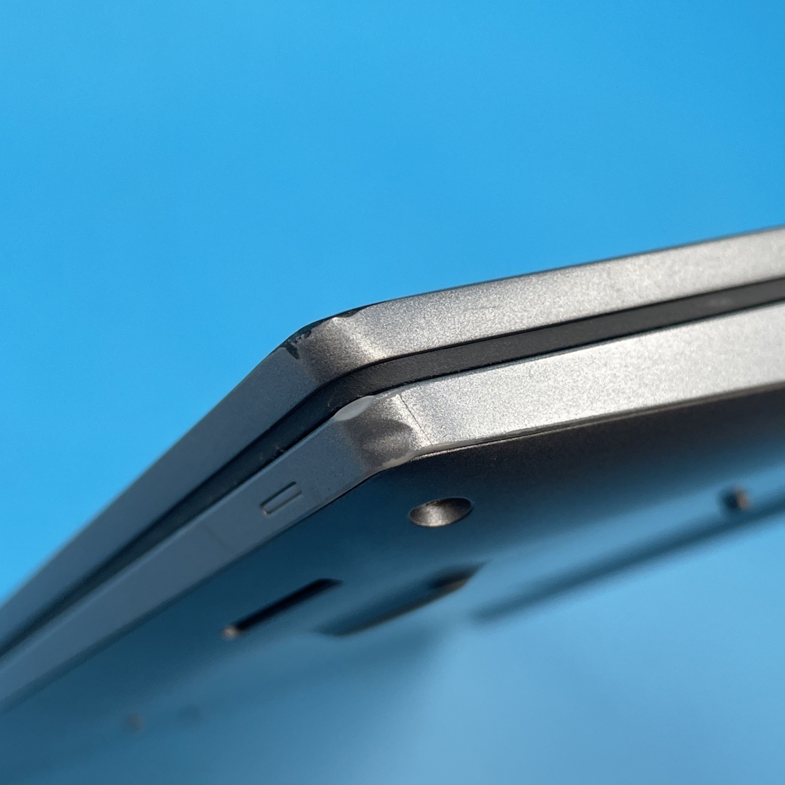 Dell Latitude 5520 | i7-1185G7 | 16GB RAM | NO DRIVE | NO OS | NO BATTERY