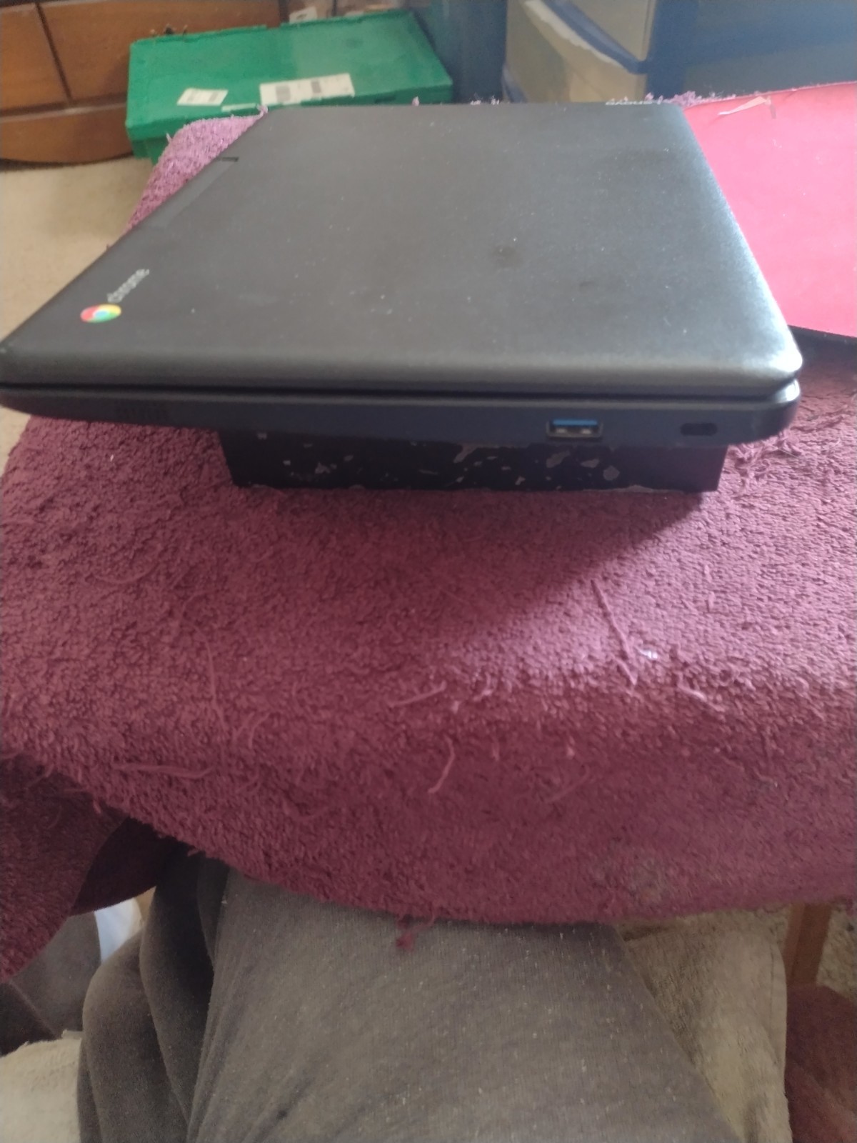 Lenovo N23 Chromebook 1.60 GHz 2GB Ram 16GB NICE CLEAN ZORIN OS WITH CHAGER