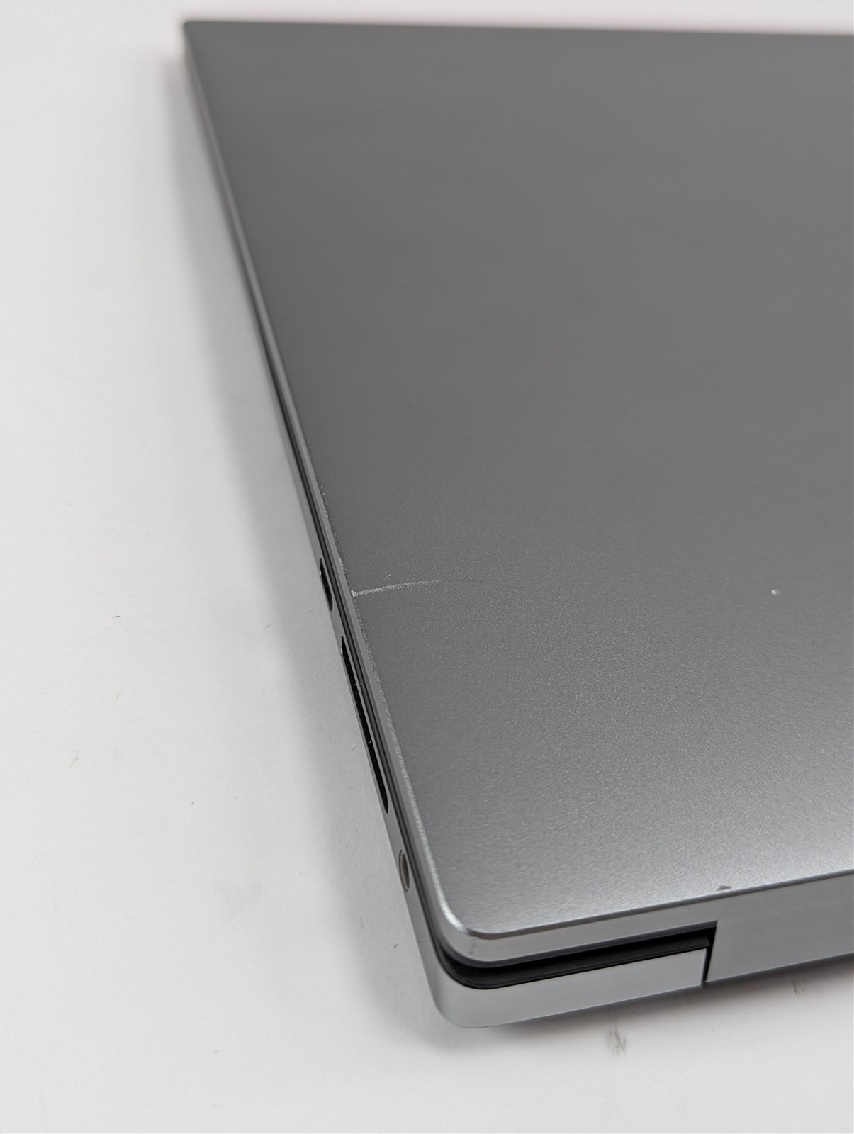 Dell Precision 5560 2021 15.6″ i7-11850H 2.5GHz 32GB RAM 512GB SSD RTX A2000