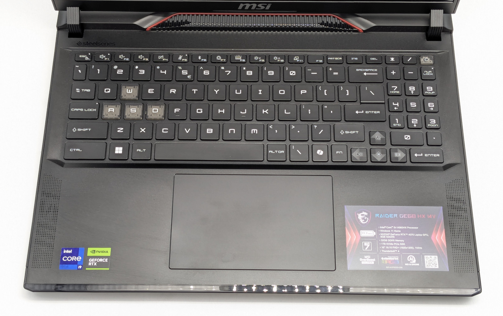 MSI Raider GE68 HX 14VGG 16″ i9-14900HX 32GB DDR5 1TB SSD GeForce RTX 4070 W11H