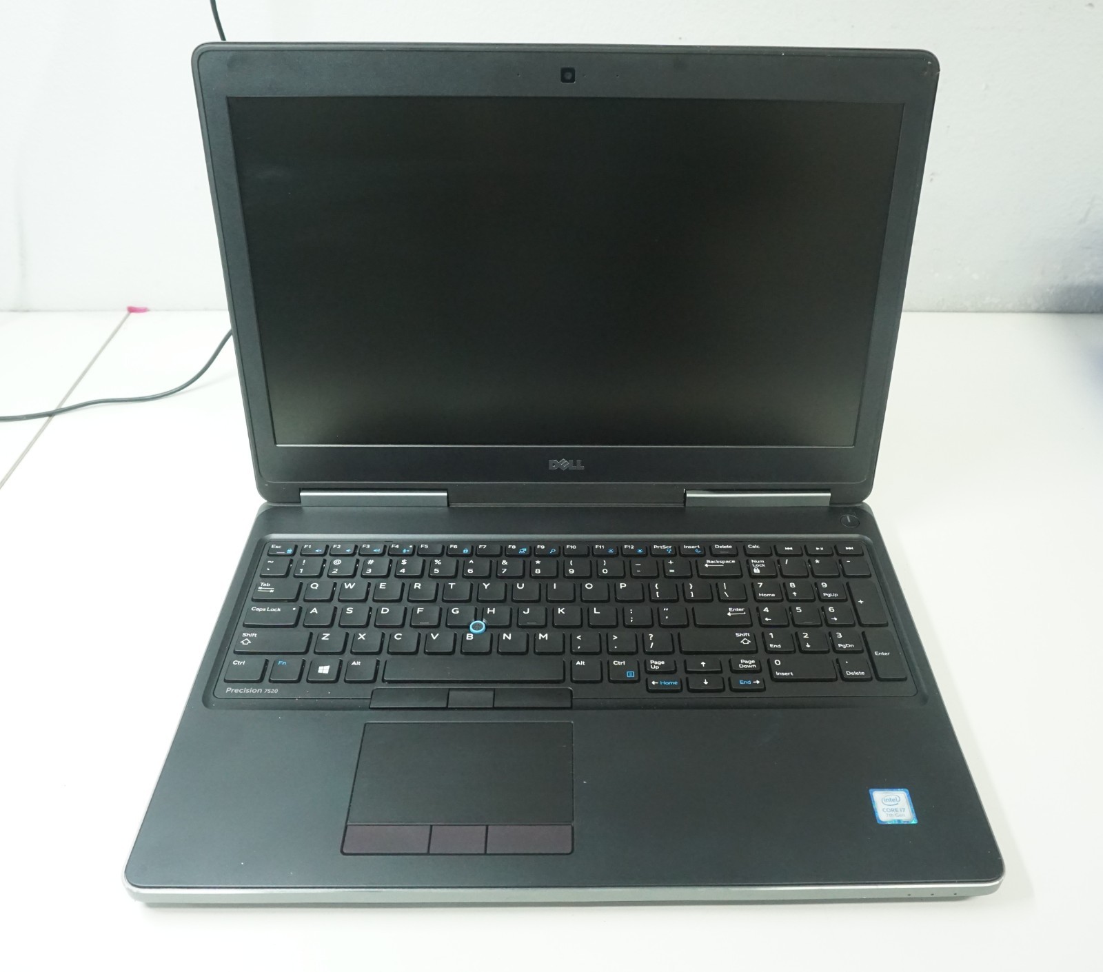 Dell Precision 7520 15.6″ Intel i7-7820HQ @ 2.90GHz 32GB RAM NO OS / NO SSD