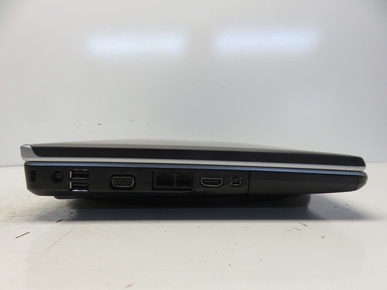 Dell Inspiron 1525 Intel Pentium Dual-Core 06FD 2 GHZ 2 GB NO HDD No Batt