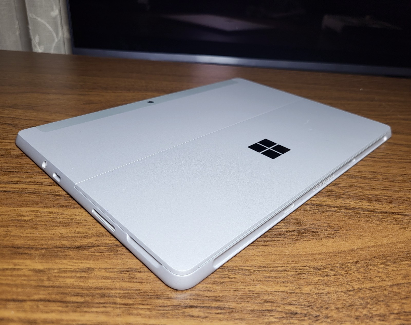 Microsoft Surface Go 4 Business N200 8GB 64GB w/ Type Cover Battery Health 94.2%