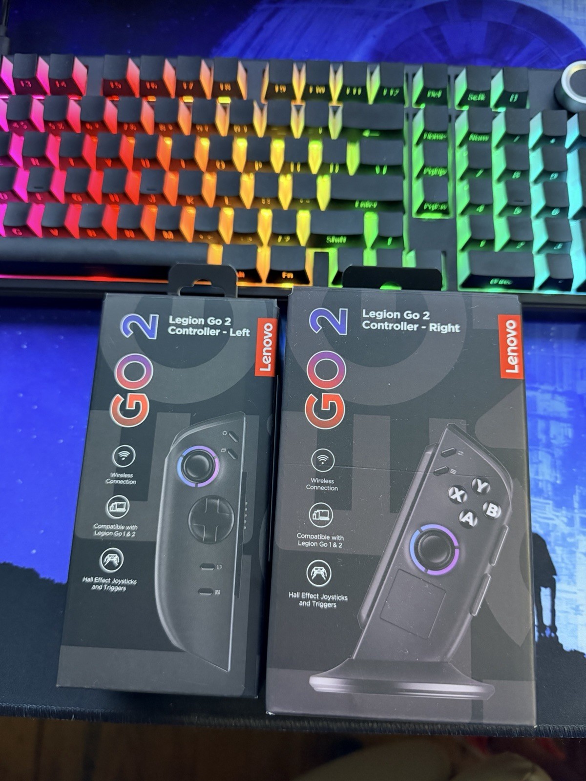 Lenovo Legion Go 8APU1 AMD Ryzen Z1 Extreme 1TB. With New Extra Go 2 Joycons