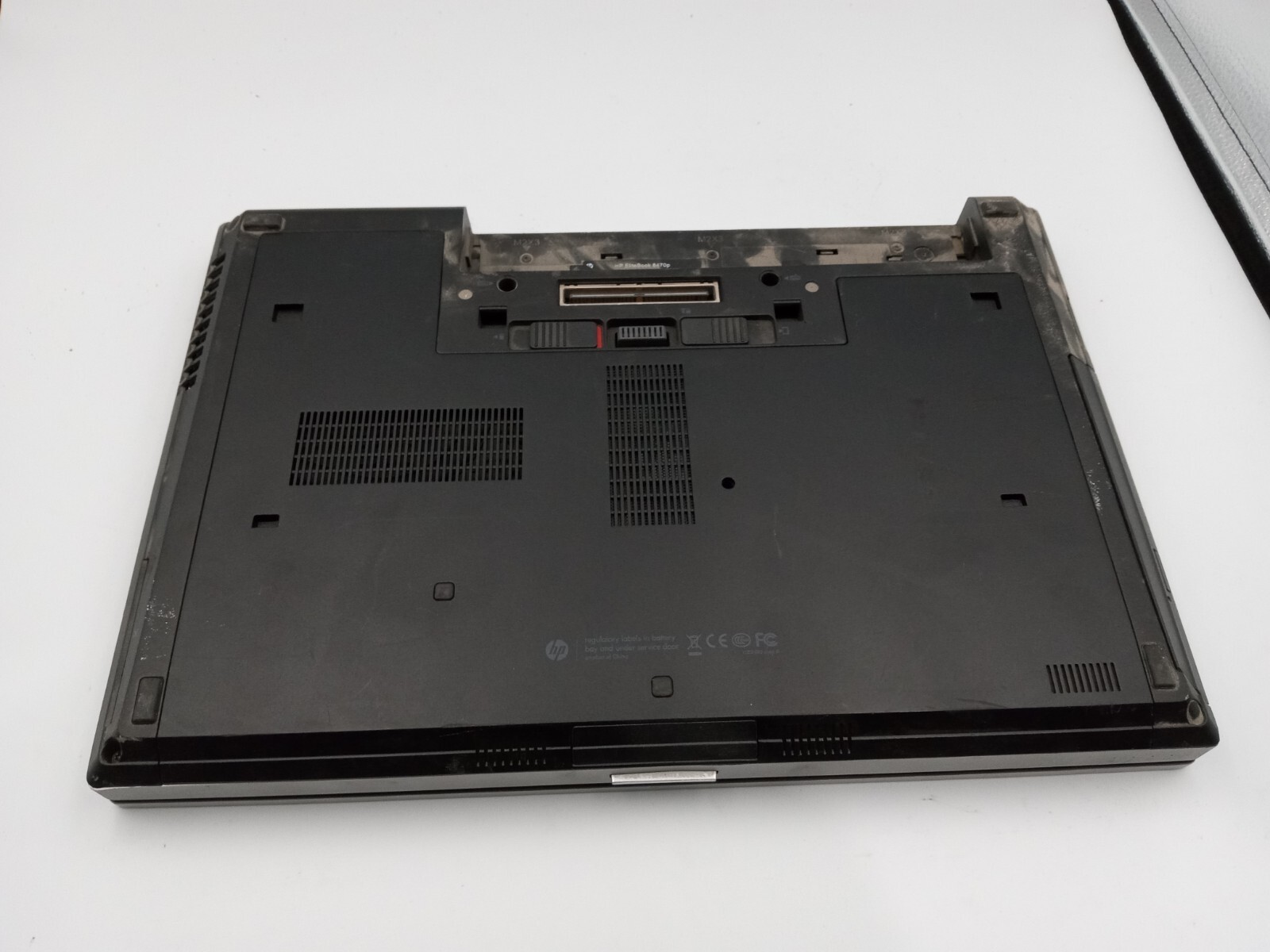 HP EliteBook 8470p 14″ Laptop Intel Core i5-3340M 4GB RAM – BOOTS – READ -RR
