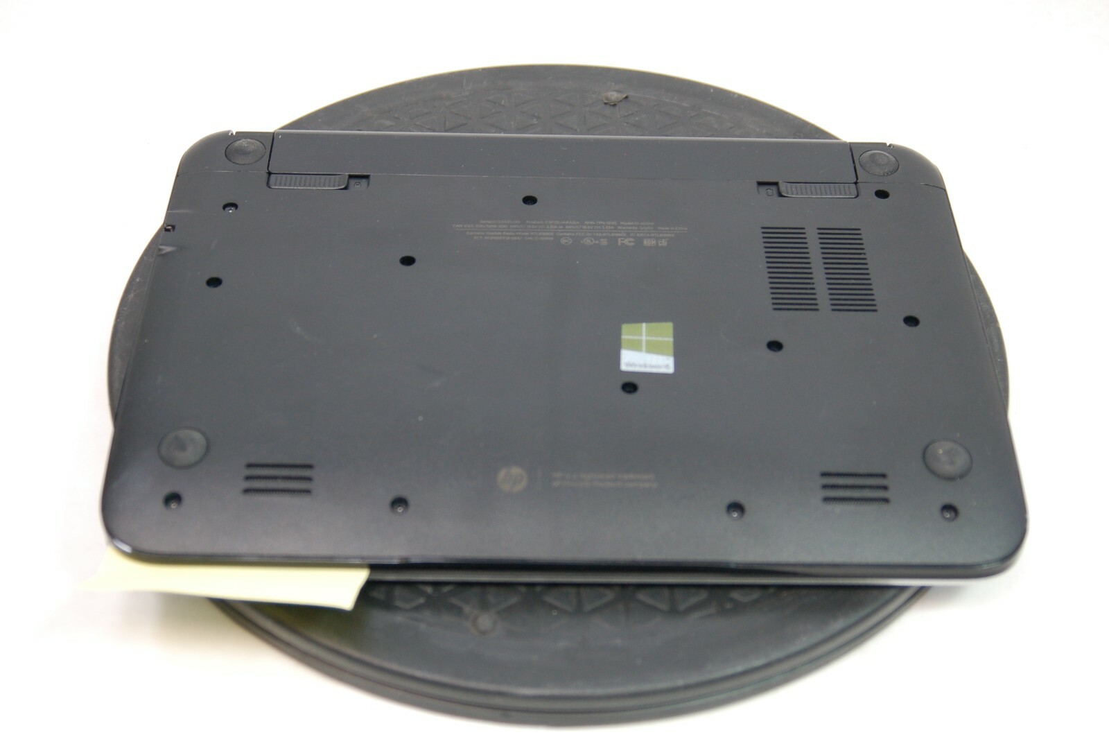 hp 10-E010NR Pavilion 10TS ID: F3F15UA CPU AMD A4-1200 Radeon HD 1GHz 2GB As Is