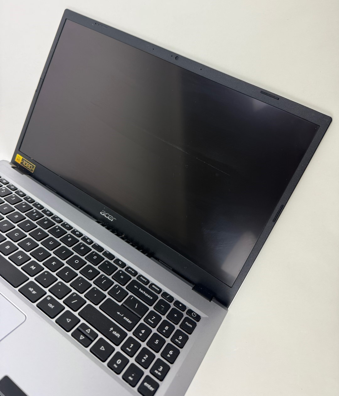 Acer Aspire 3 A315-24PT 15.6″ FHD Touch Ryzen 5 7520U 16GB 128GB SSD W11H – Read
