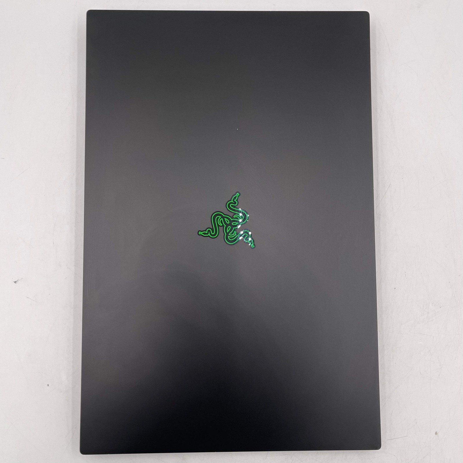Broken Razer Blade 15 i7-12800H 2.4GHz 16GB 1TB SSD GeForce RTX 3060 Keys Issue
