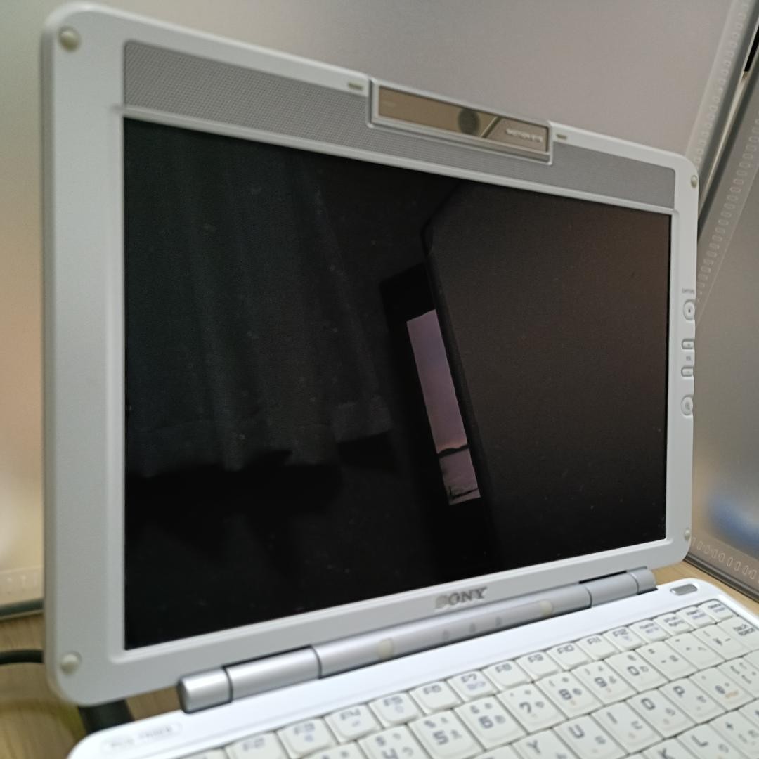 SONY VAIO TR5EB Celeron 900MHz 1GB RAM 40GB HDD DVD Used Japan Genuine