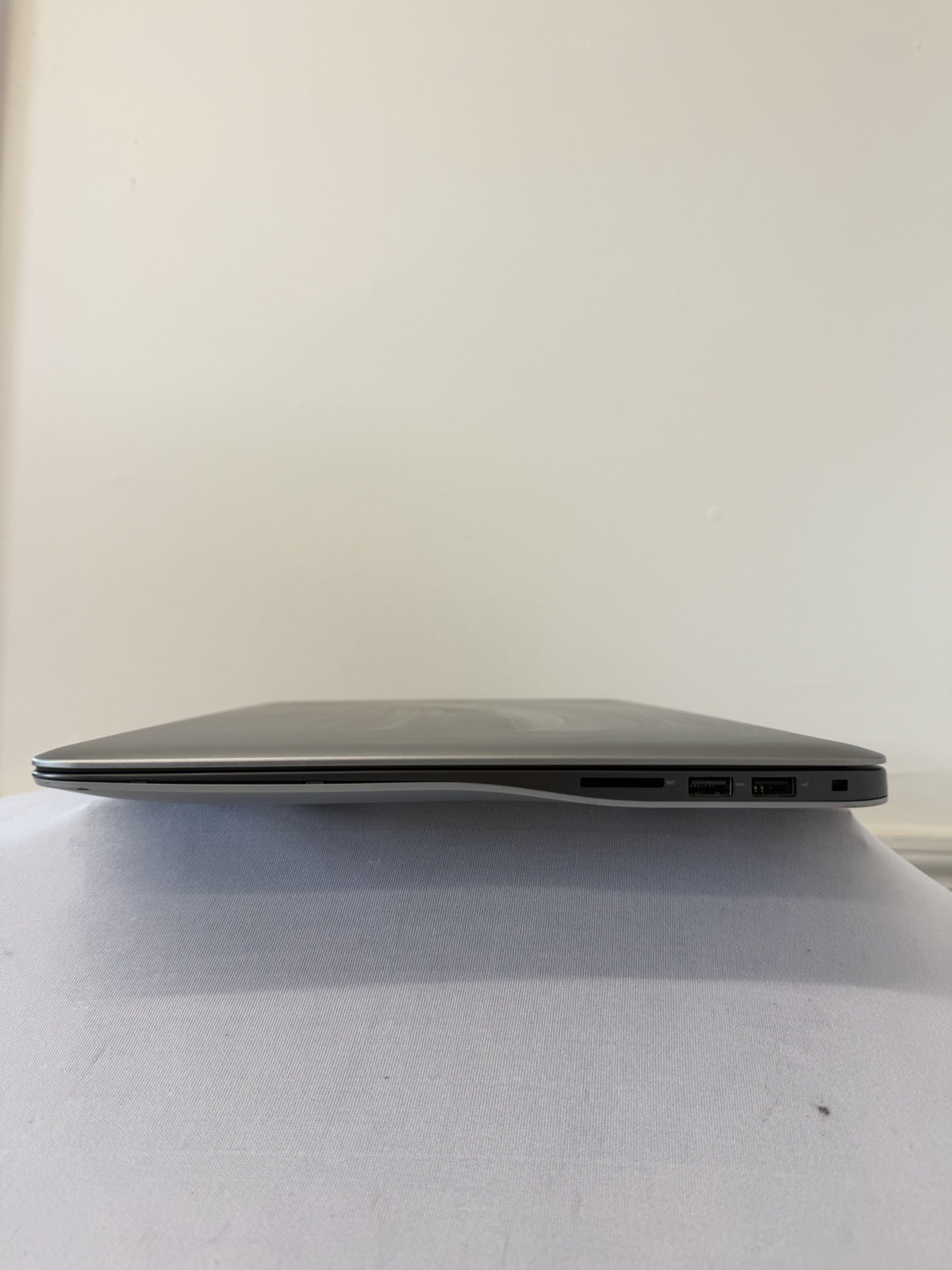 Dell Inspiron 15-7547 Laptop – Good Screen – Intel i7-4510U – RAM 8 GB -Read Des