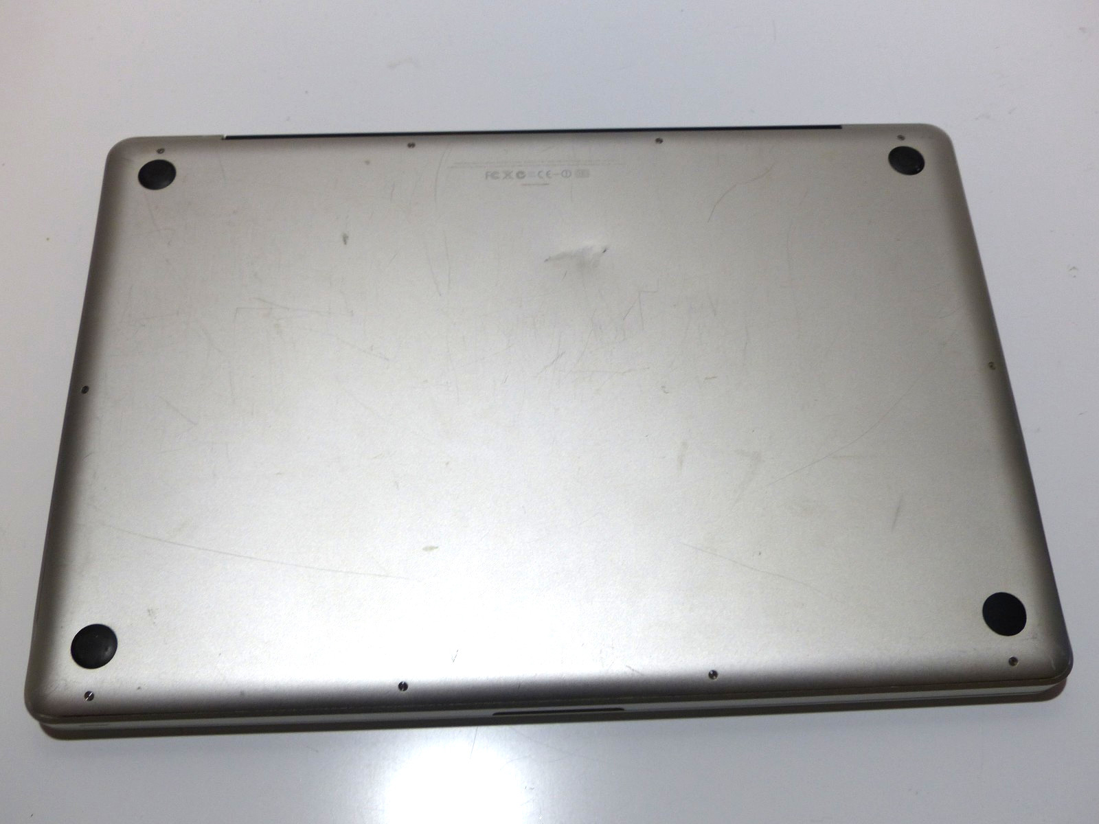 Genuine Apple MacBook Pro 17″ A1297 Mid 2010 i7-620M 2.66GHz 2GB Ram No Power