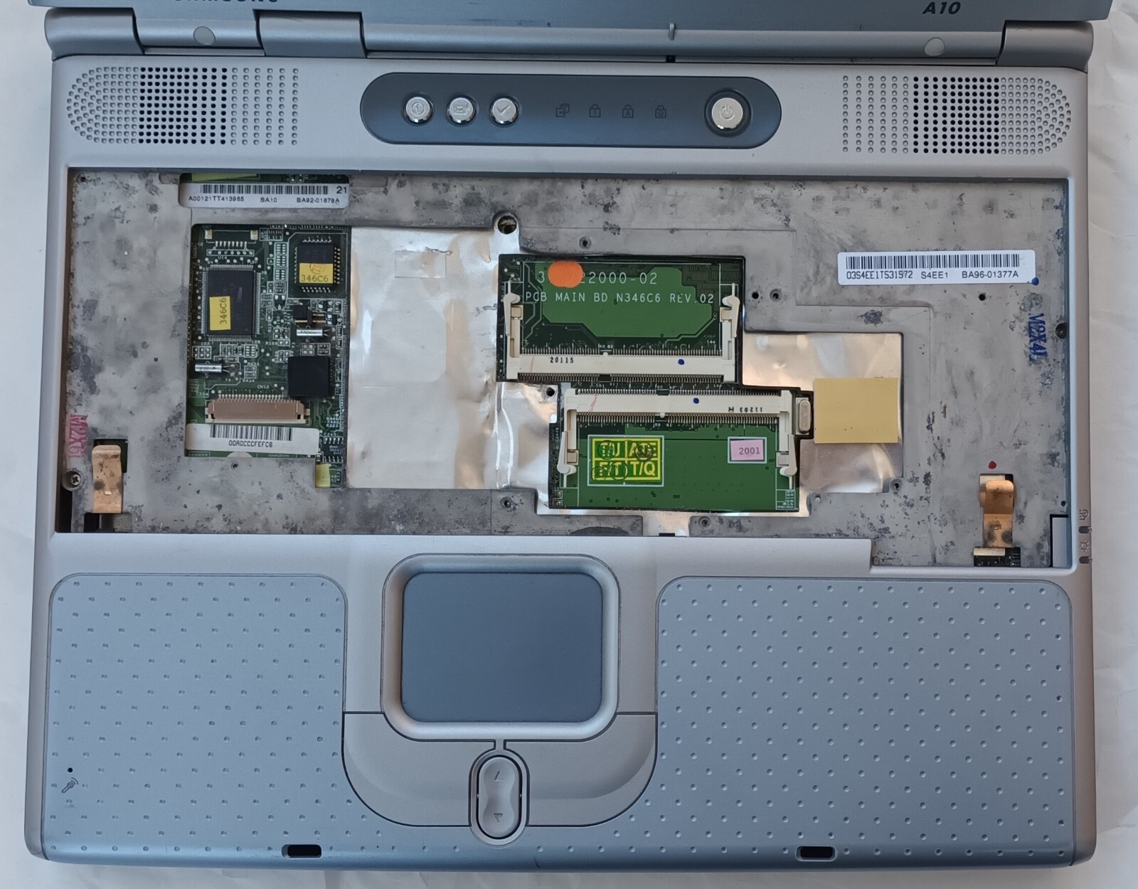 Samsung A10 Laptop 14.1″ 256MB 40GB IDE AMD Duron Windows XP Parallel Floppy CD