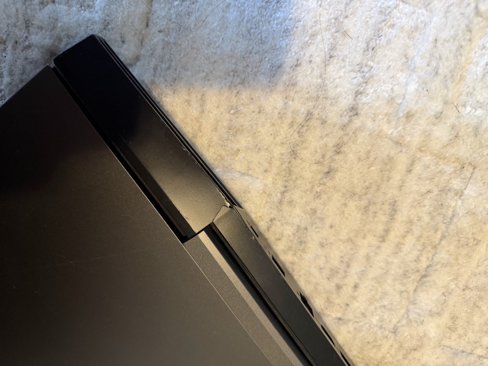 Lenovo Legion Y7000P Laptop i7-8750H GTX 1050 – No SSD/RAM– Screen Issue –Parts