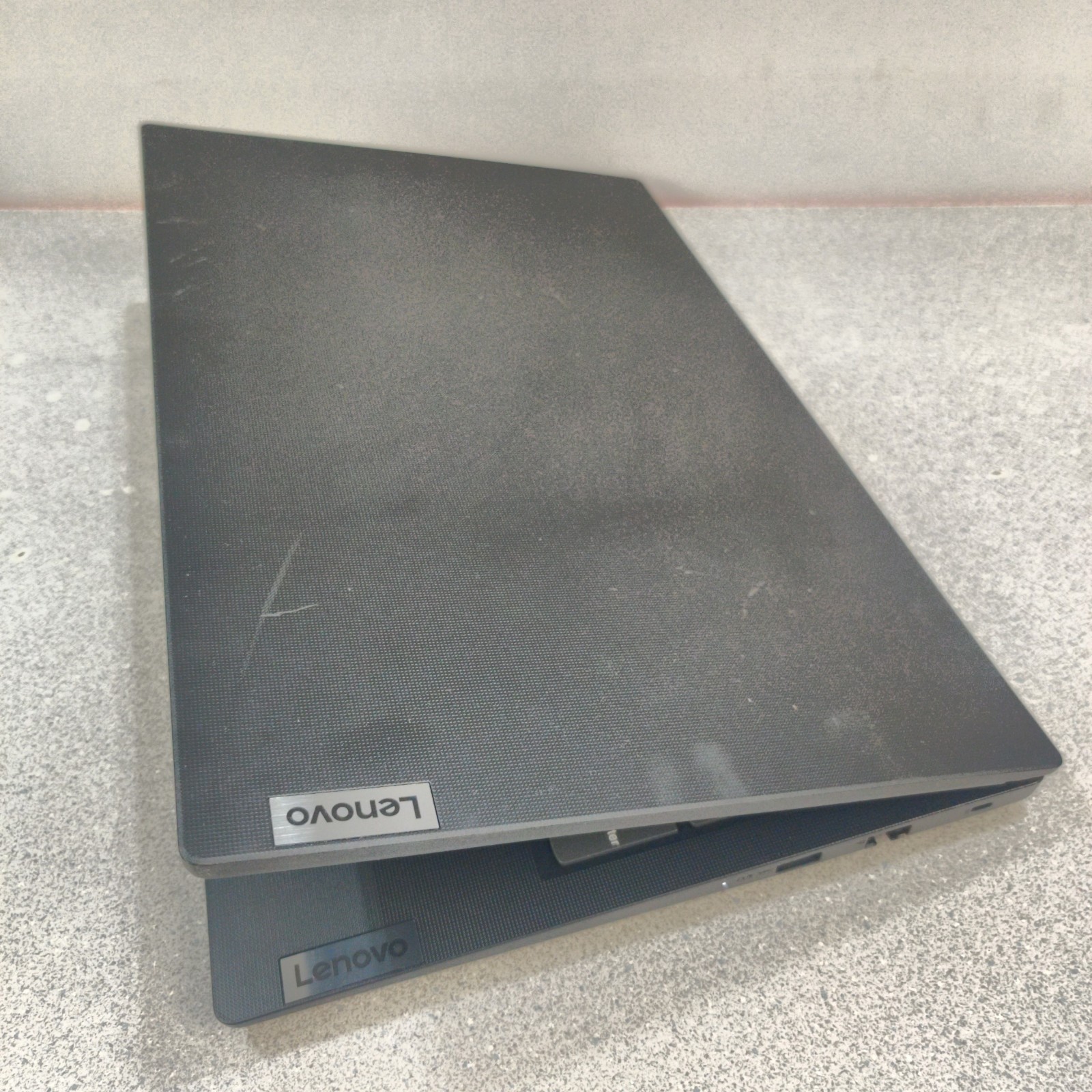 Lenovo V15 G6 ITN, 15″ FHD, N100, 8GB RAM NO SSD/OS/AC ADAPTER – USED