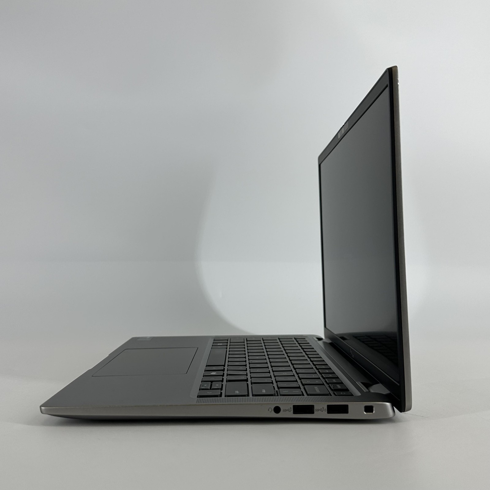 Dell Latitude 7450 14 QHD+ TOUCH 3.8 GHz Ultra 7 165H 32GB 256GB SSD Good