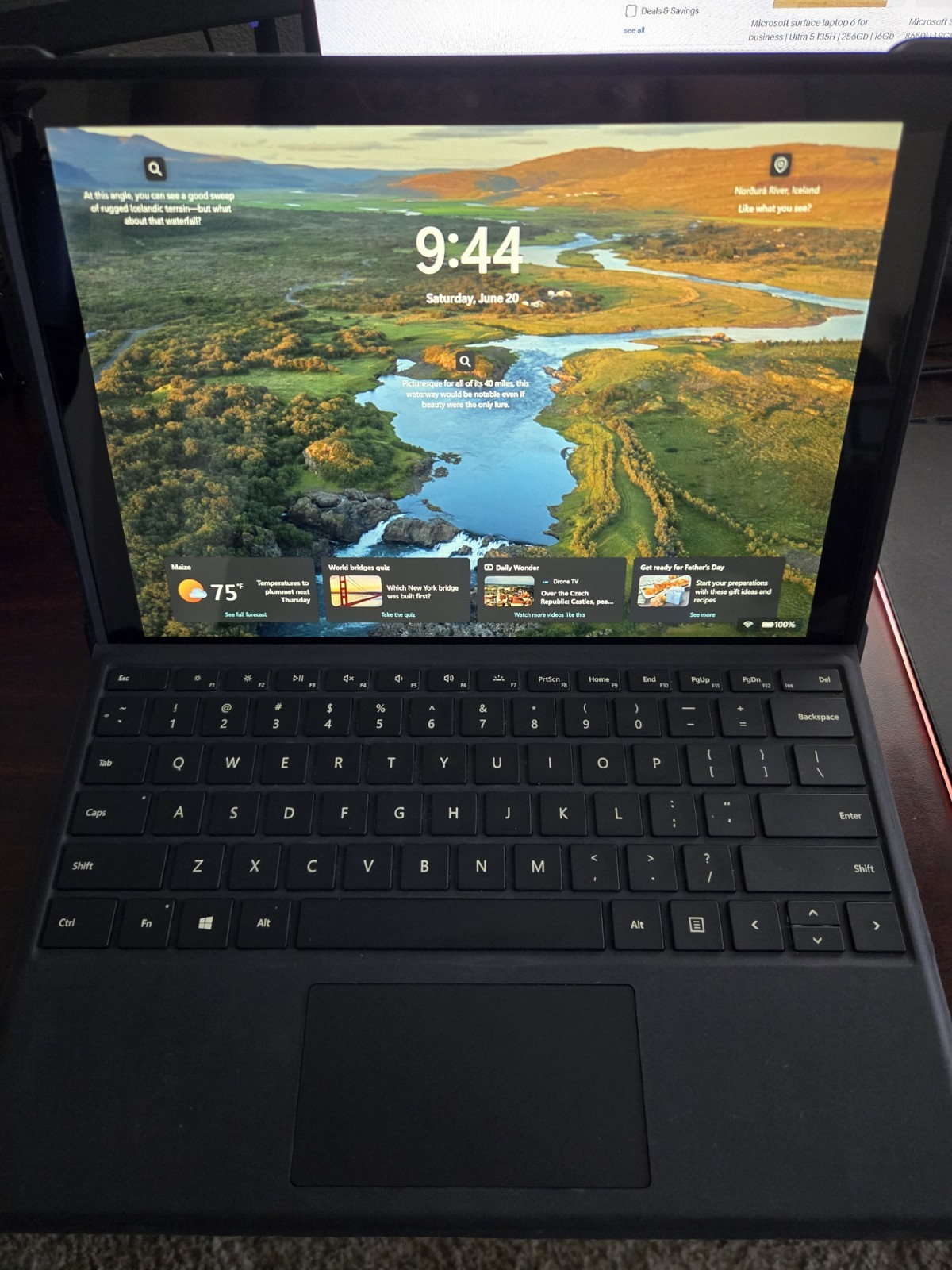 Microsoft Surface Pro 6 1796 12.3″ i7-8650U 1.9GHz 8GB RAM 256GB SSD Win 11 Pro