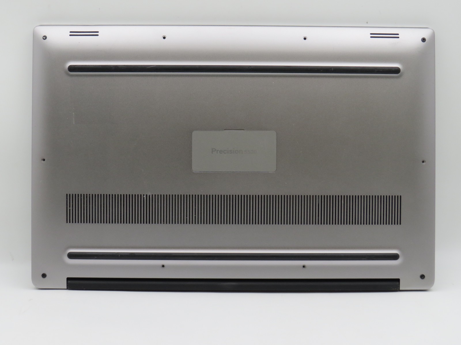 Dell Precision 5520 | E3-1505M@3GHz | 8GB/256GB | 15.6″ 4k Touch | No OS/AC/BATT