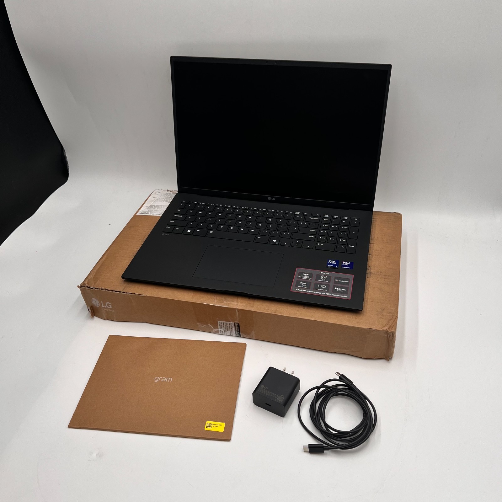 LG Gram 17″ 17Z90TL-H.AUB6U3 Ultra 7 32GB RAM 1TB SSD Black | NEW OPEN BOX