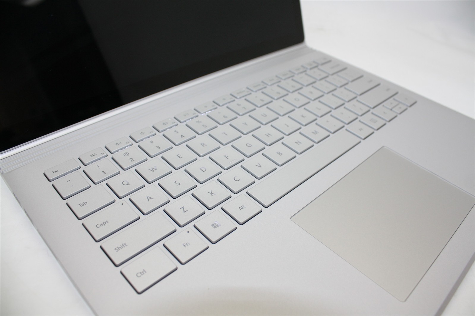 12″Microsoft Surface Book 3 1900 i7-1065G7 1.30GHz RAM 16GB NVMe 256GB GTX 1650
