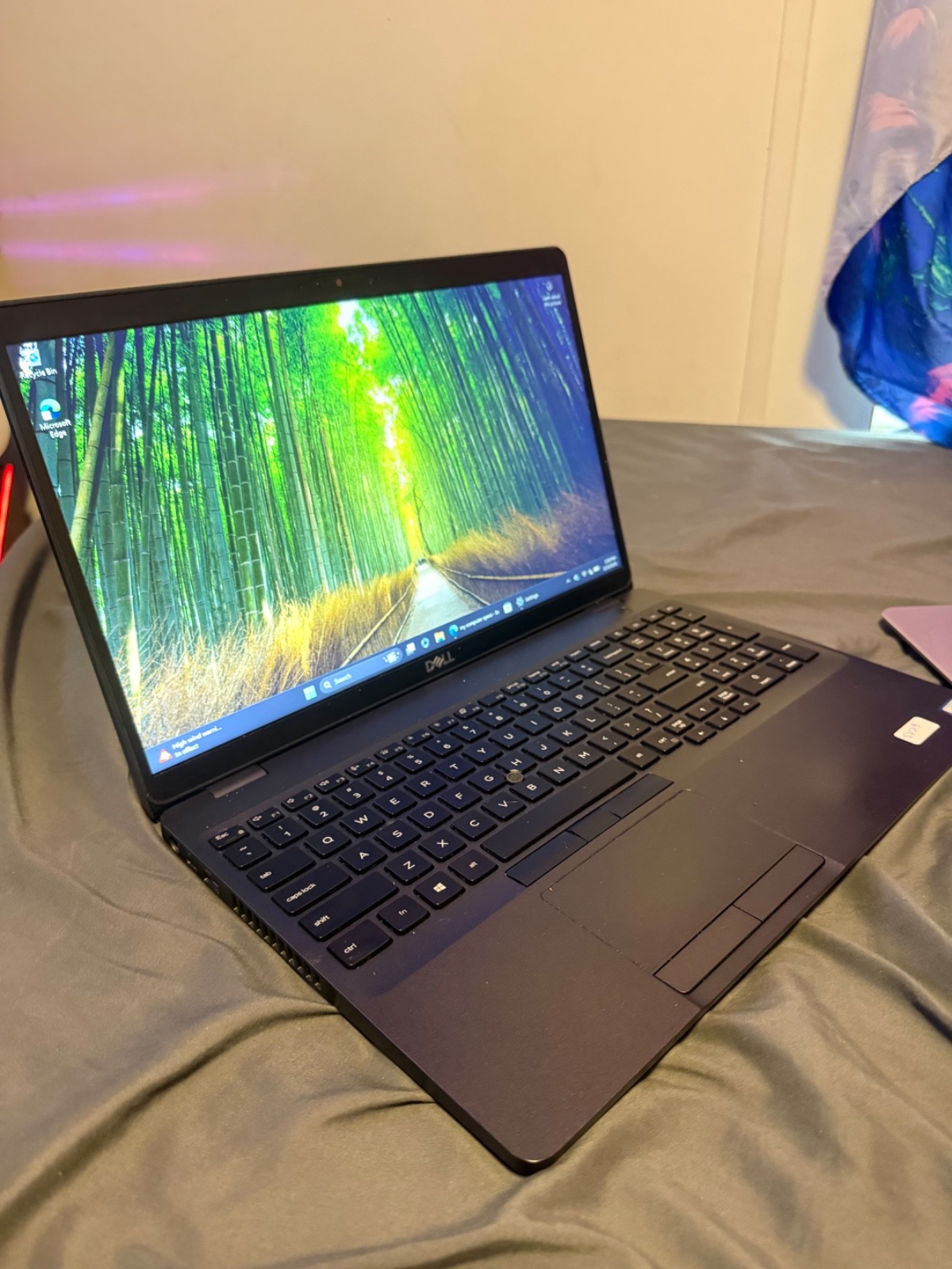 Dell Latitude 5500 15.6″ Intel Core i5-8265U, 1.60Ghz, 8GB) Laptop –