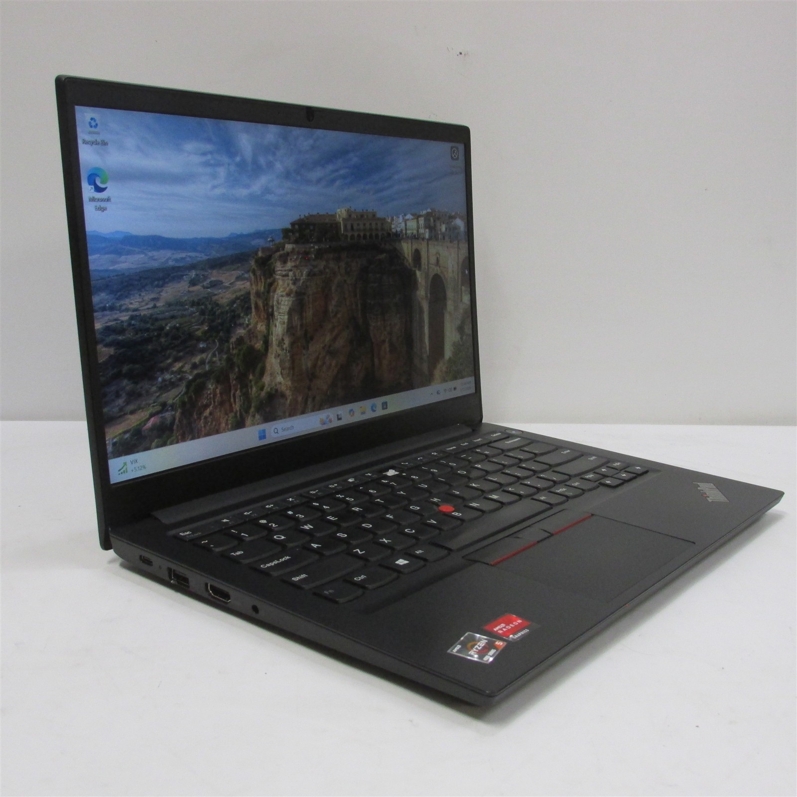 Lenovo Thinkpad E14 Gen 2 Ryzen 5 4500U 2.38GHz 8GB 256GB NVME 14″ W11P MISS KEY