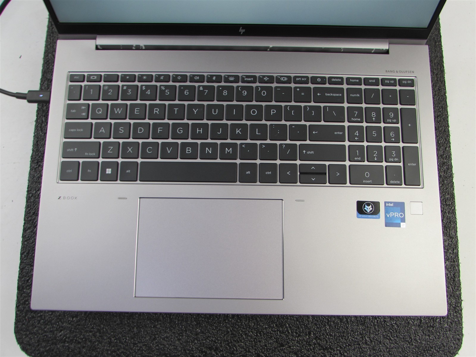 HP ZBOOK FIREFLY 16 (G9) 1920X1080 FHD I7-1265U 512GB SSD 16GB RAM NO O.S