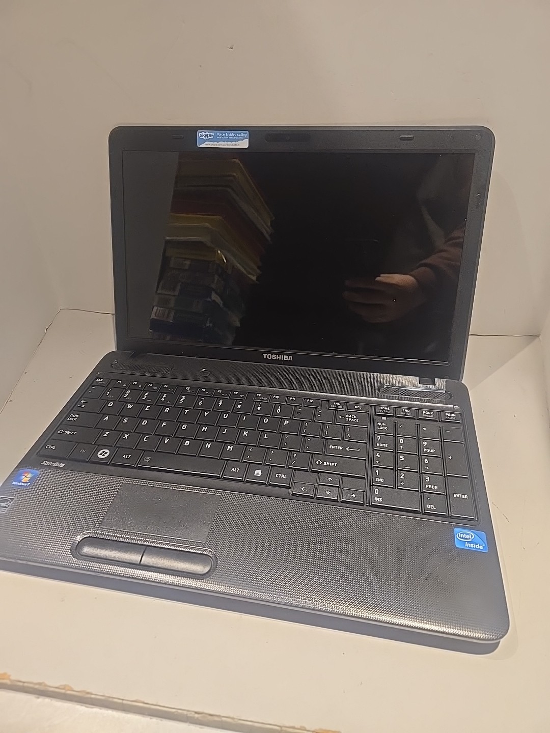 Toshiba Satellite C655-S5229 Intel i3-2310M 2.1GHz 6 GB NO HDD