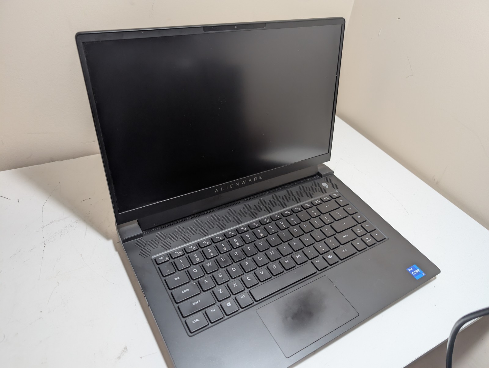 Alienware m15 R6 i7-11800H 2.3GHz 16GB RAM 1TB SSD Nvidia GeForce RTX 3070