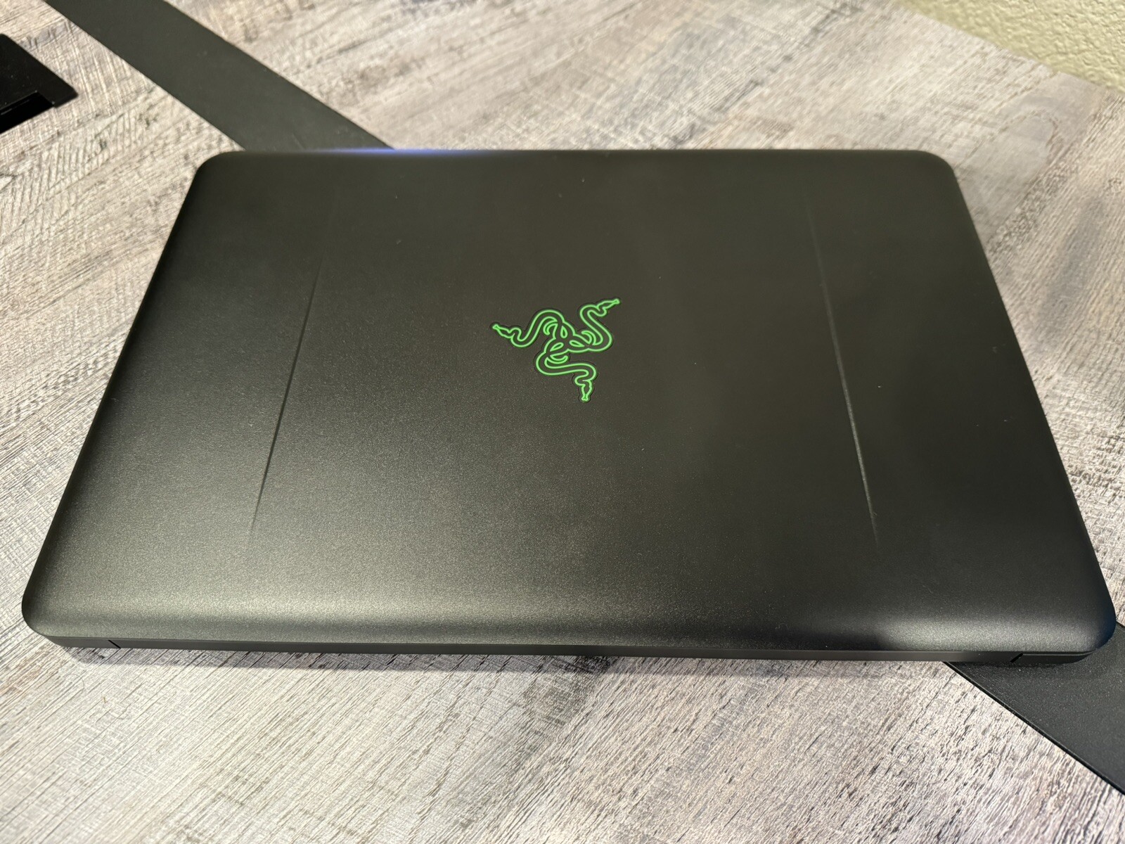 Razer Blade 14 i7-7700HQ 2.8Ghz, 1TB SSD, 16gb DDR4 2400MHz, GeForce 1060 GTX