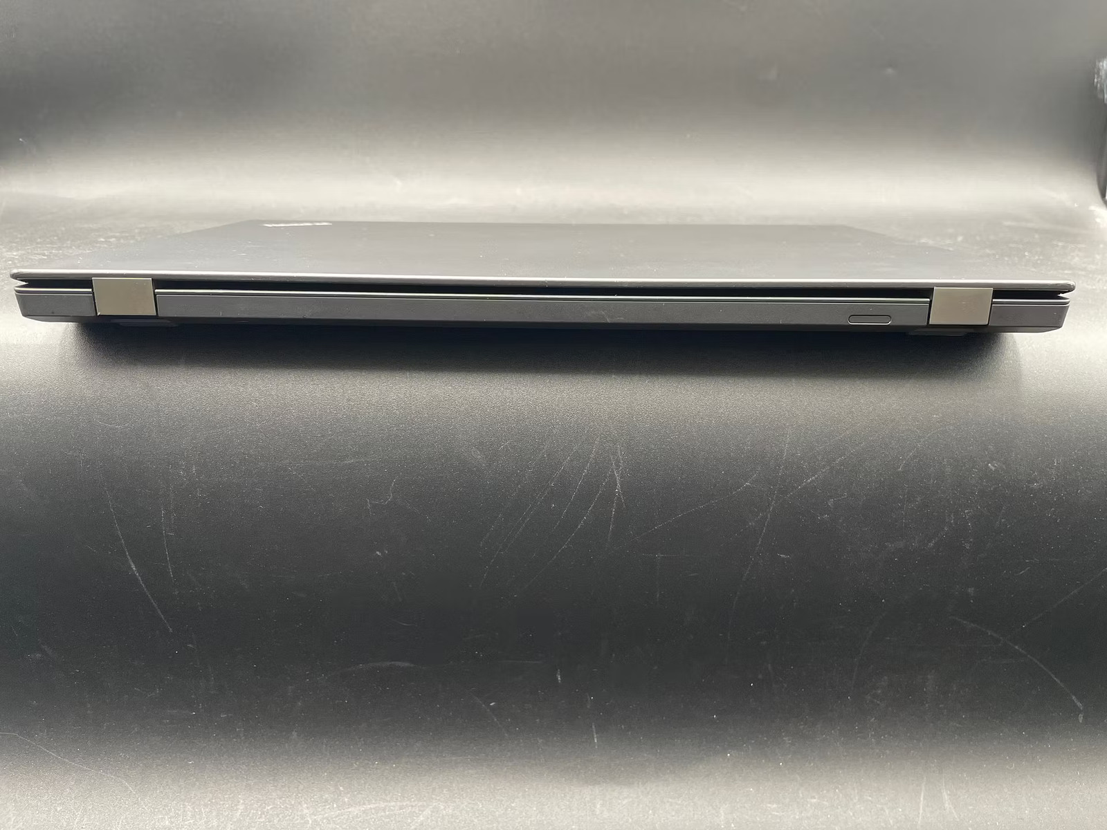 LENOVO ThinkPad T15 Gen 1 Used 15.5″ (i5-10310U-8GB-256GB NVMe)