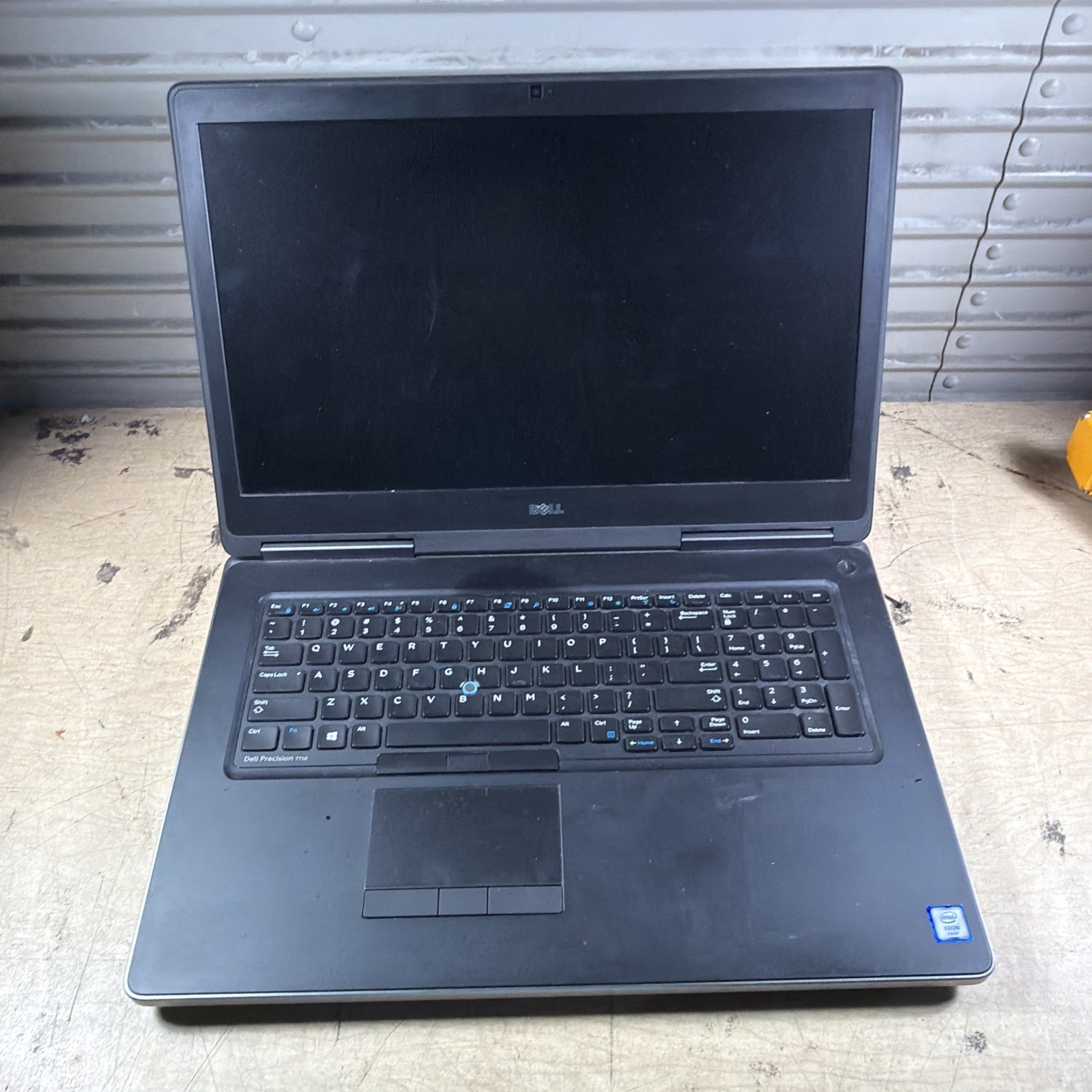 DELL PRECISION 7710 INTEL XEON 8GB RAM **NO POWER ON **NO HD/ NO CADDIE/ NO OS