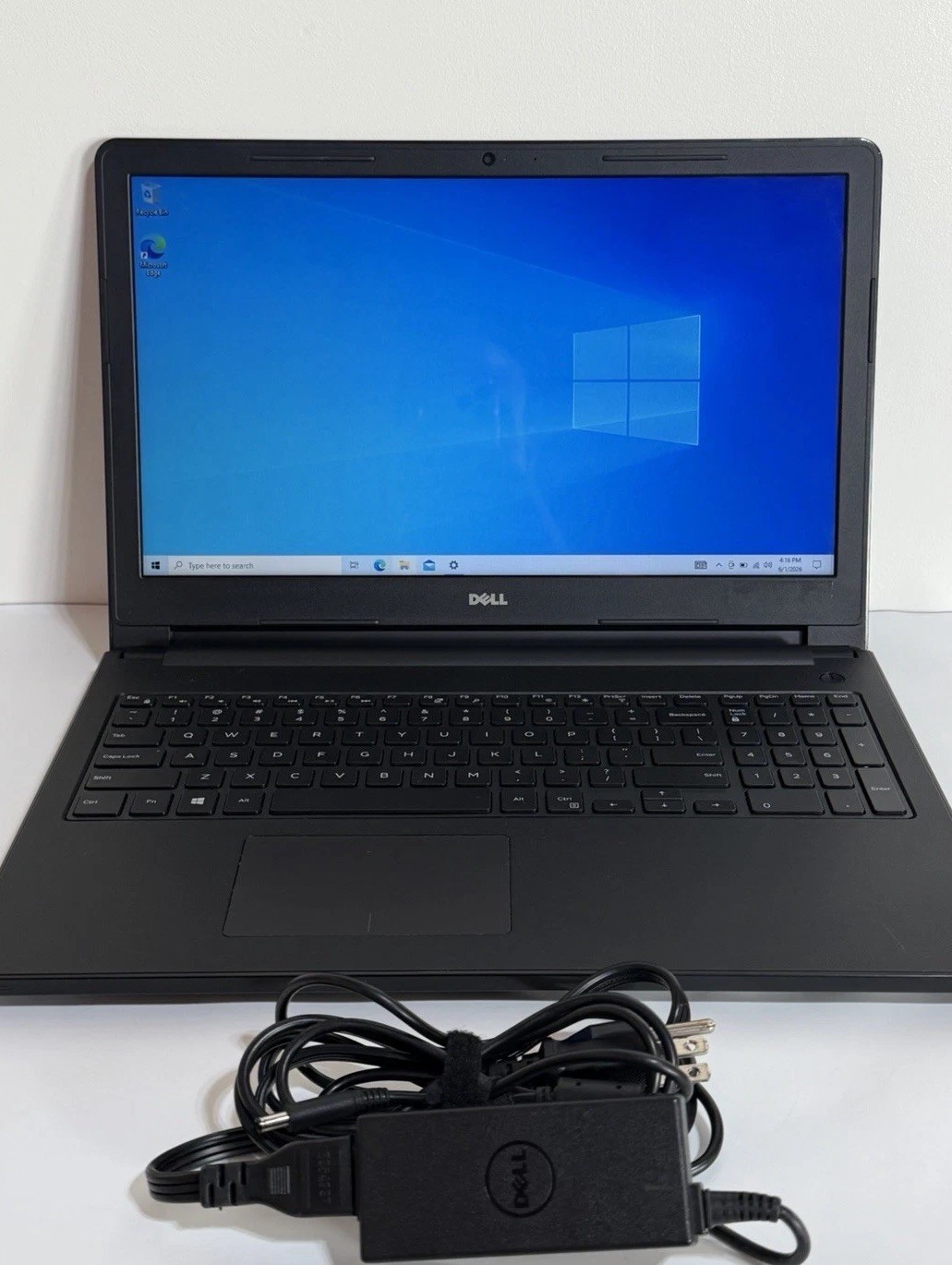 Dell Inspiron 15 3000 Series 15.6″ Intel i3-5015U 4GB RAM 1TB HDD Black