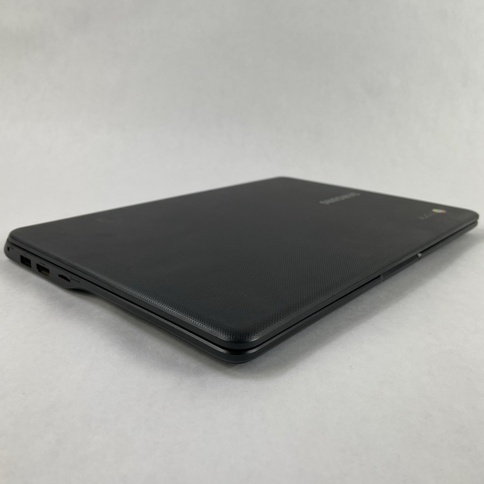 Samsung NoteBook 500C XE500C13 11.6″ Celeron N3060 1.60 GHz 4 GB RAM 16 GB SSD